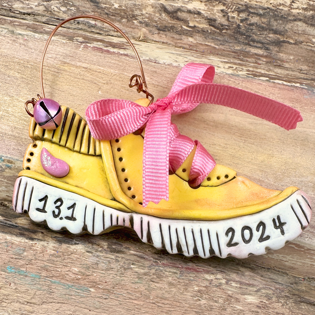 Runner Sneaker Personalized Ornament (Style 1)