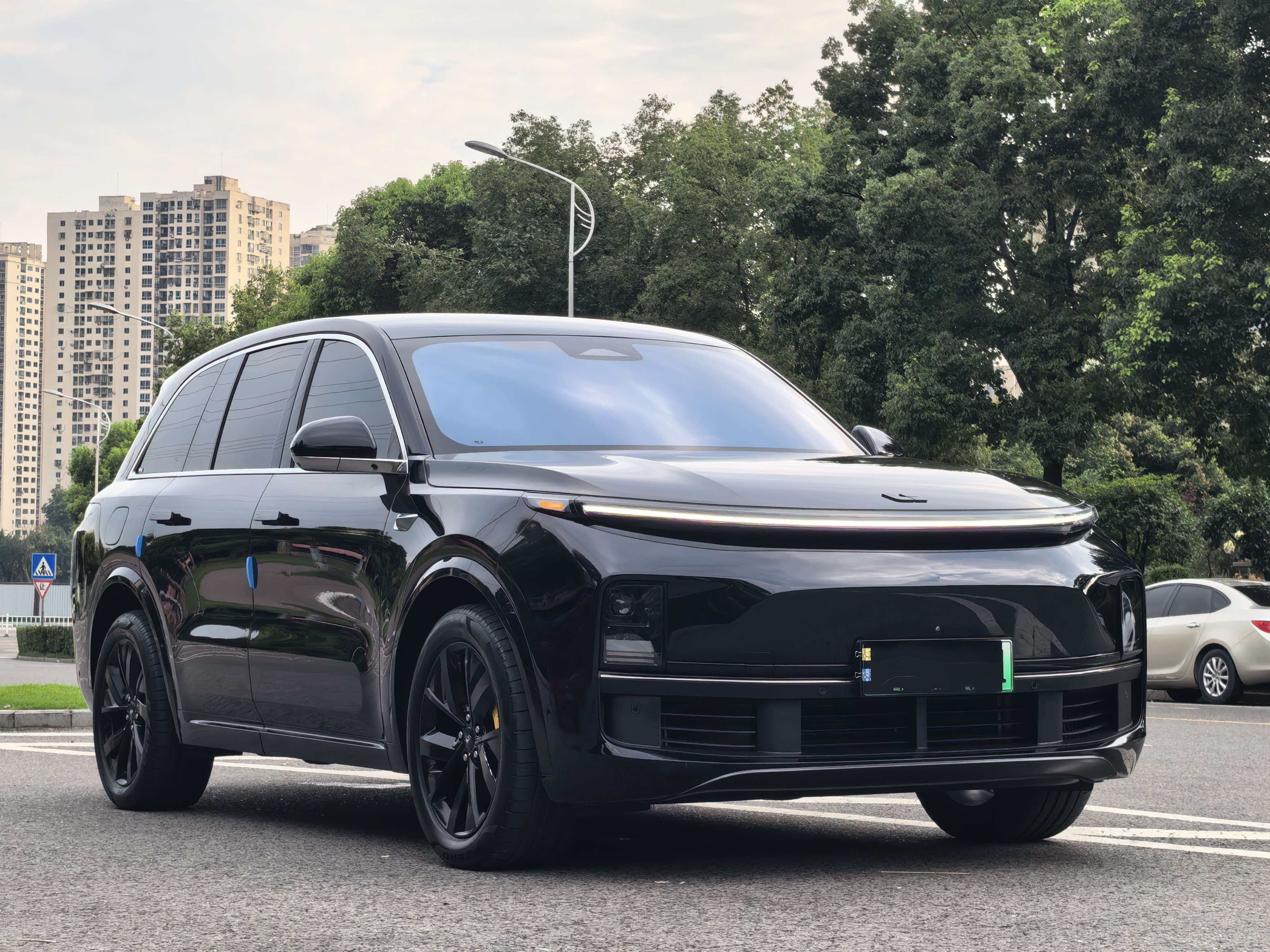 2023 Li Auto L8 Pro (PHEV)