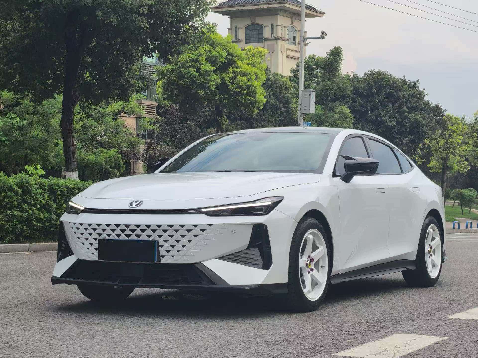 2024 Changan UNI-V 1.5T Premium Edition