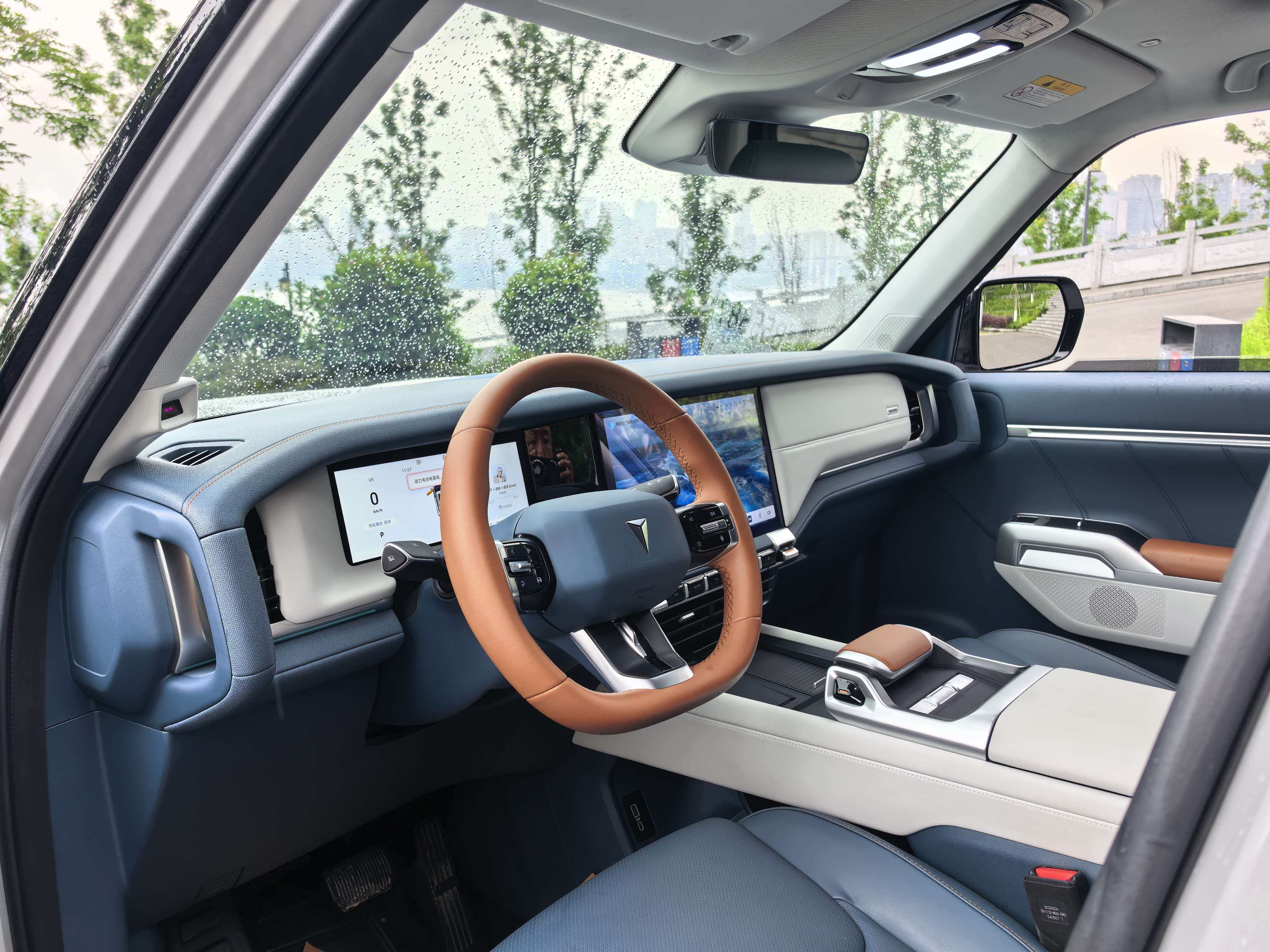 2024 Deepal G318, 4WD Air Suspension Edition