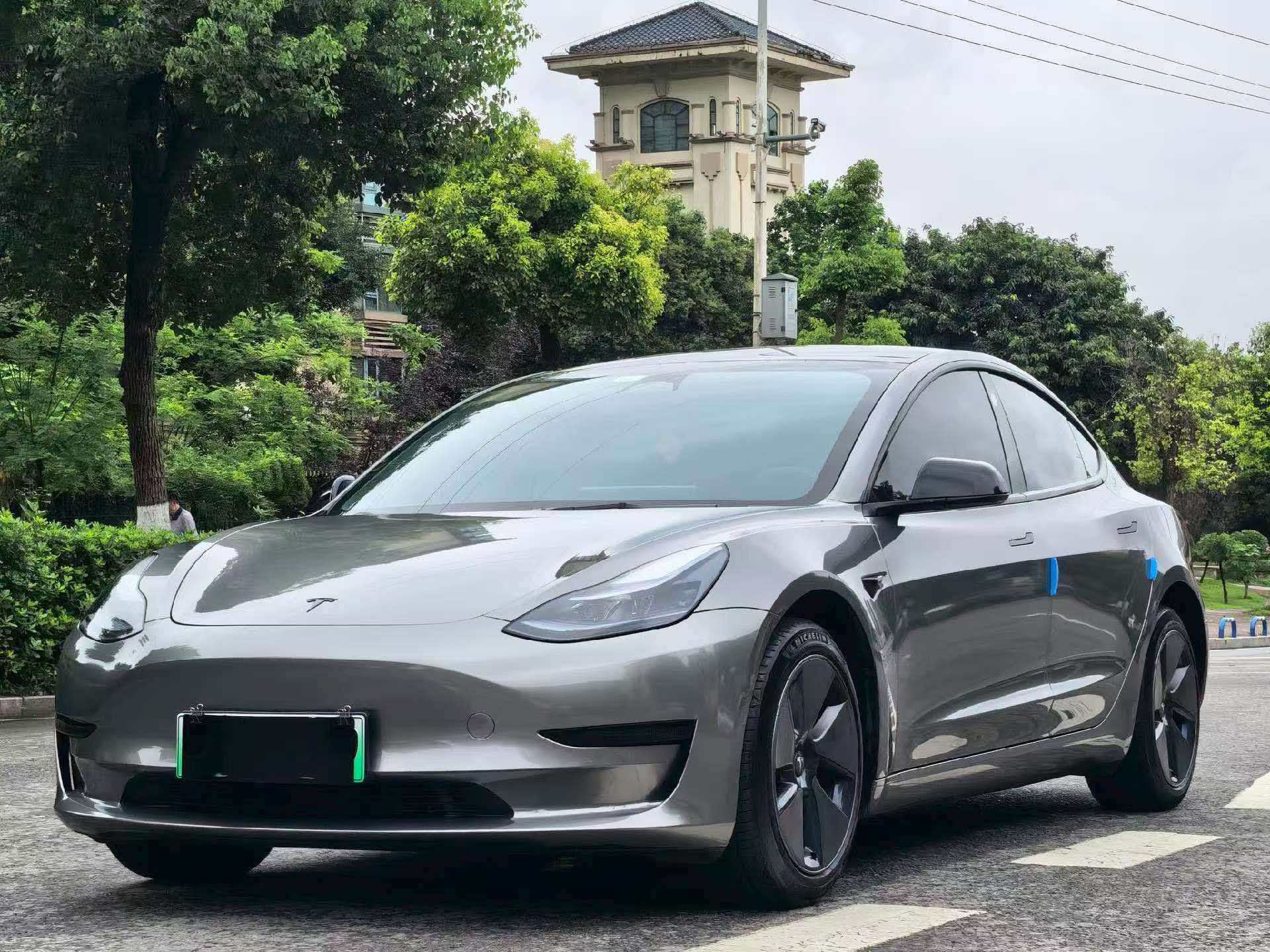 2022 Tesla Model 3 Rear-Wheel Drive (RWD)