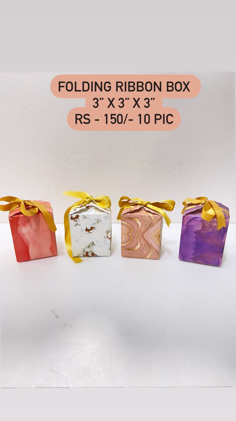 Folding Ribbon Gift Box