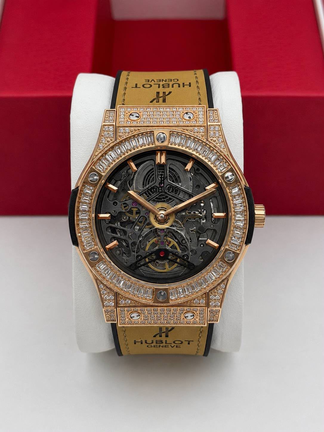 Hublot Classic Fusión Skeleton Zirconias 