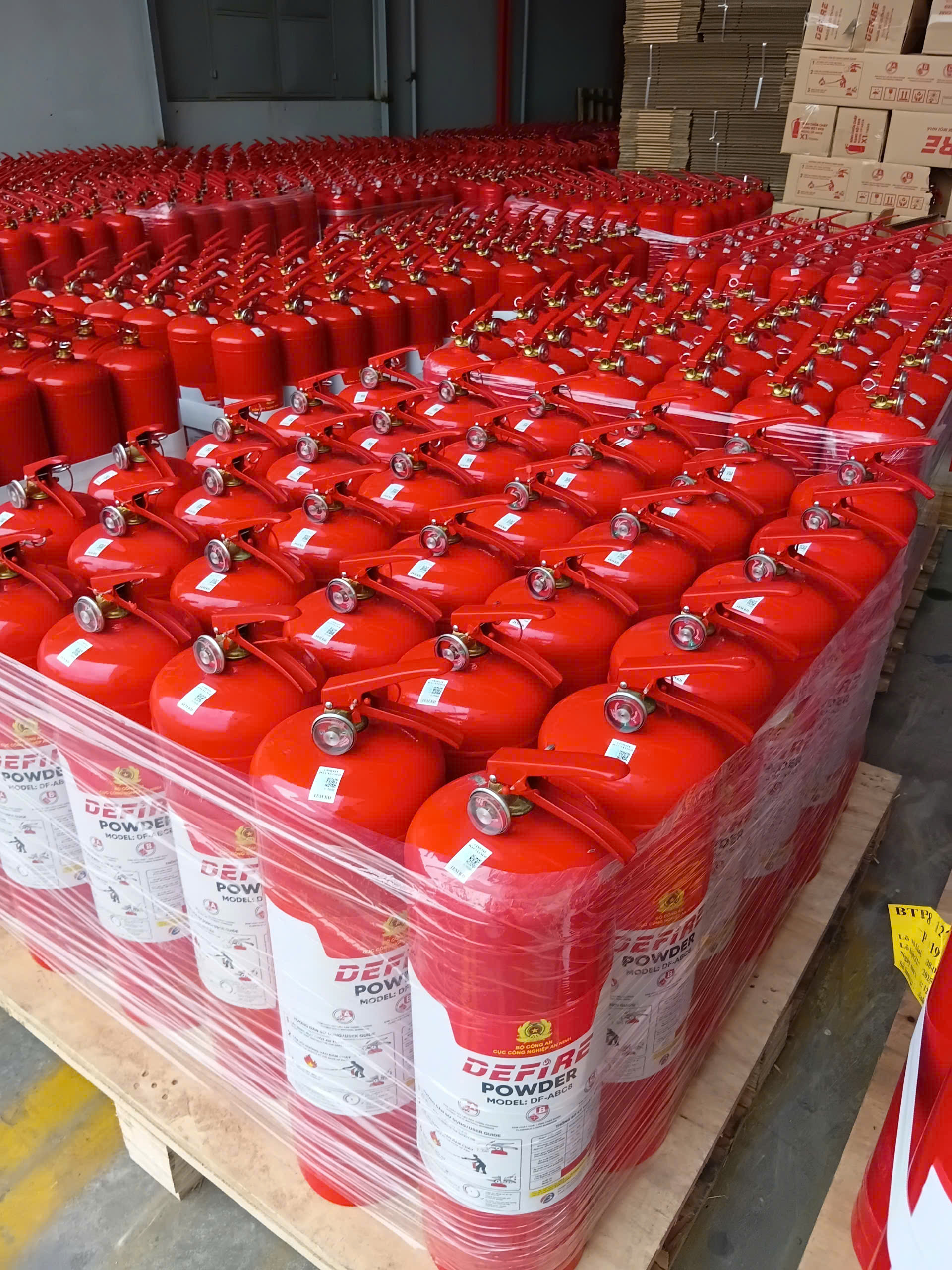  Bình chữa cháy bột ABC 4kg DeFire DF-ABC4 (Bộ Công An)