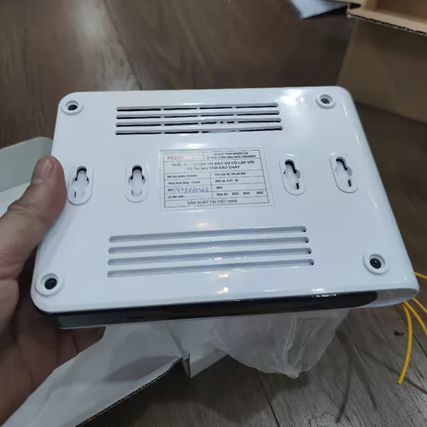 Thiết bị truyền tin báo sự cố FireSmart Fcom1 (Tủ trung tâm)