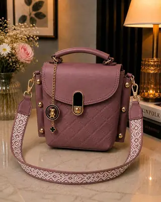 Leather bags for ladies in pakistan