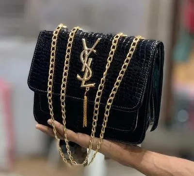 White Croc Leather Handbag with Gold Chain Strap for Women – Premium Shoulder & Crossbody Bag in Pakistan | Lureena