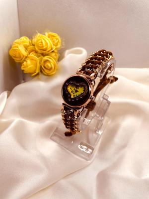 Heart-Shaped Yellow Dial Watch for Girls – Elegant Women's Bracelet Wrist Watch in Pakistan | Lureena