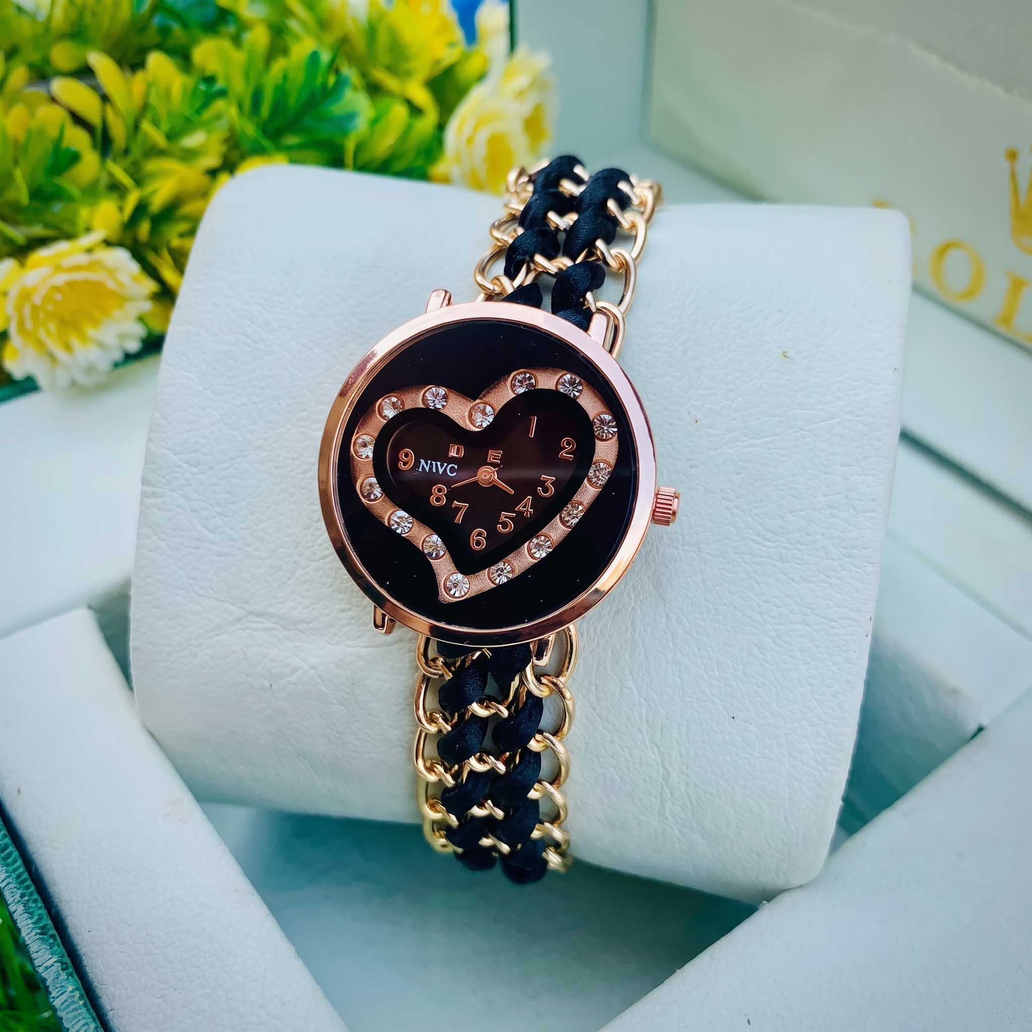 Quartz Watch for women's with Steel Strap