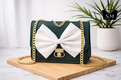 Green Leather Chain Crossbody Bag for Girls – Premium Shoulder Handbag for Women in Pakistan | Lureena