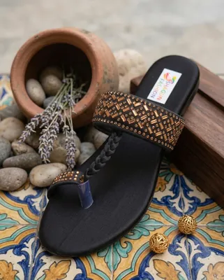 Flat Sandals for Women's in Pakistan