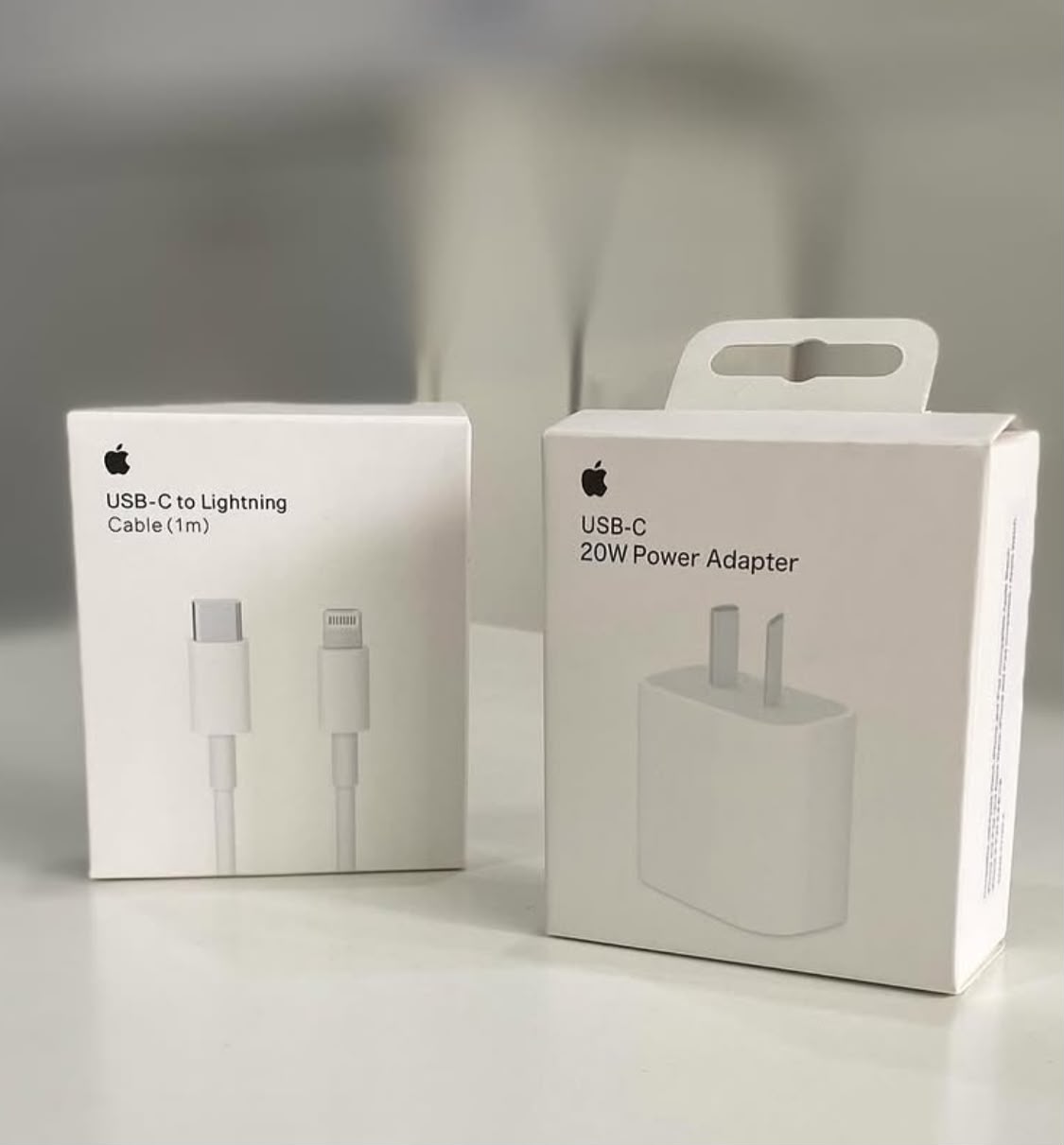 Adaptador de corriente USB-C 20W no incluye cable