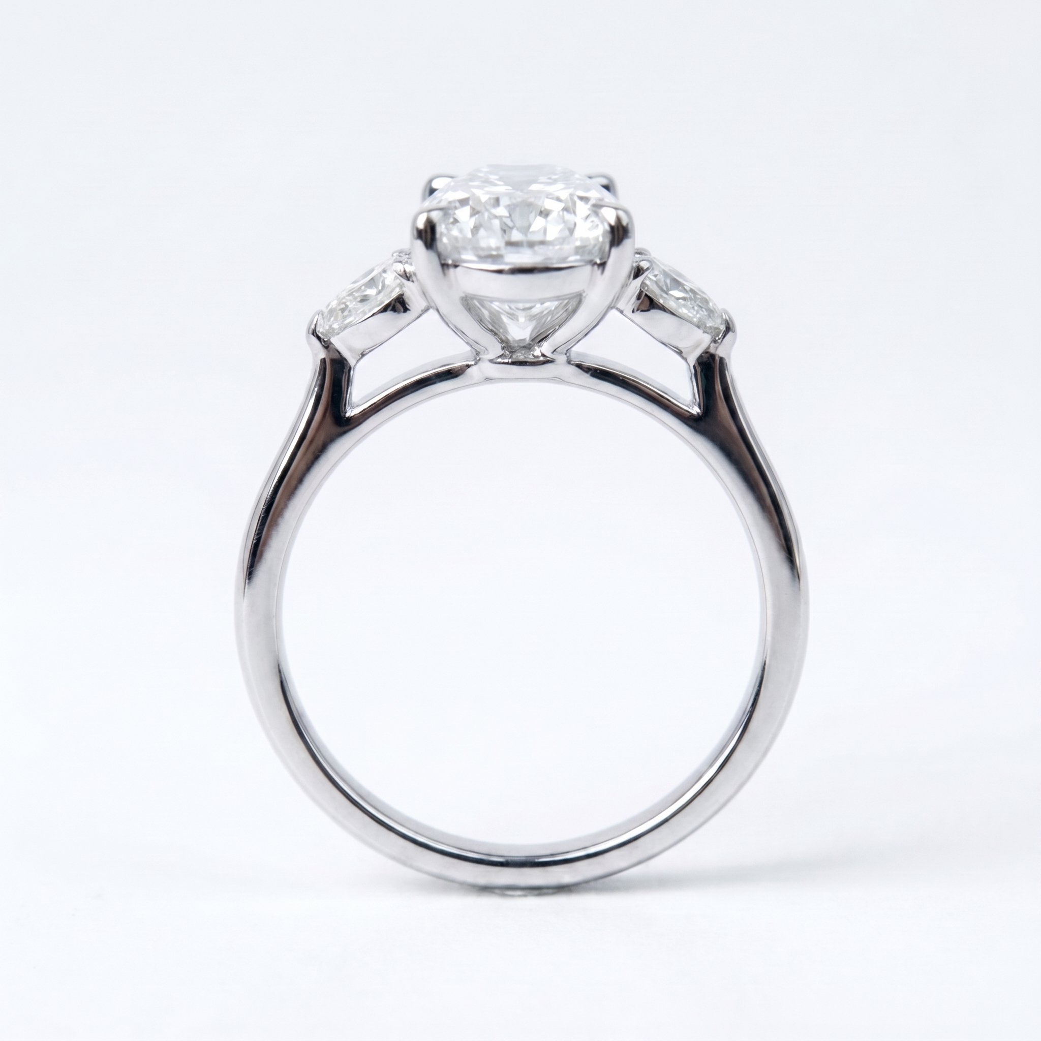 TRIBECA PEAR RING