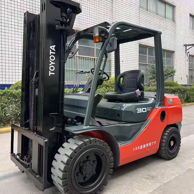 Heavy Duty Industrial Forklift