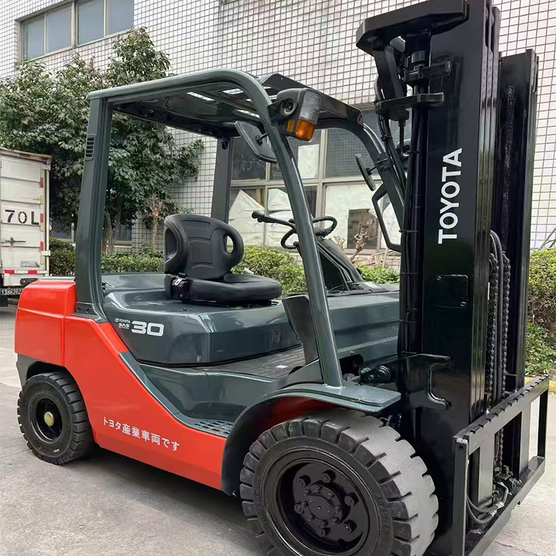 Heavy Duty Industrial Forklift