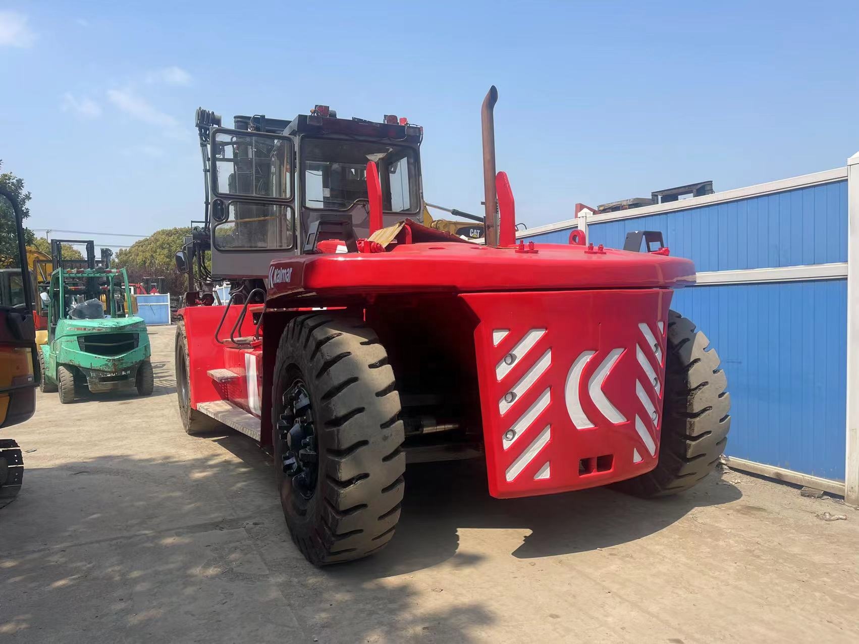 Heavy Duty Forklift