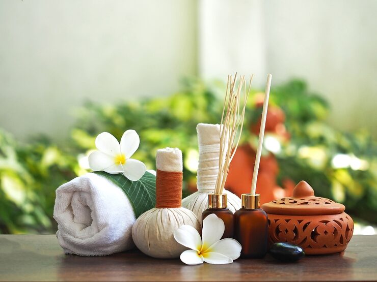 Combination Massage (Thai + Oil)