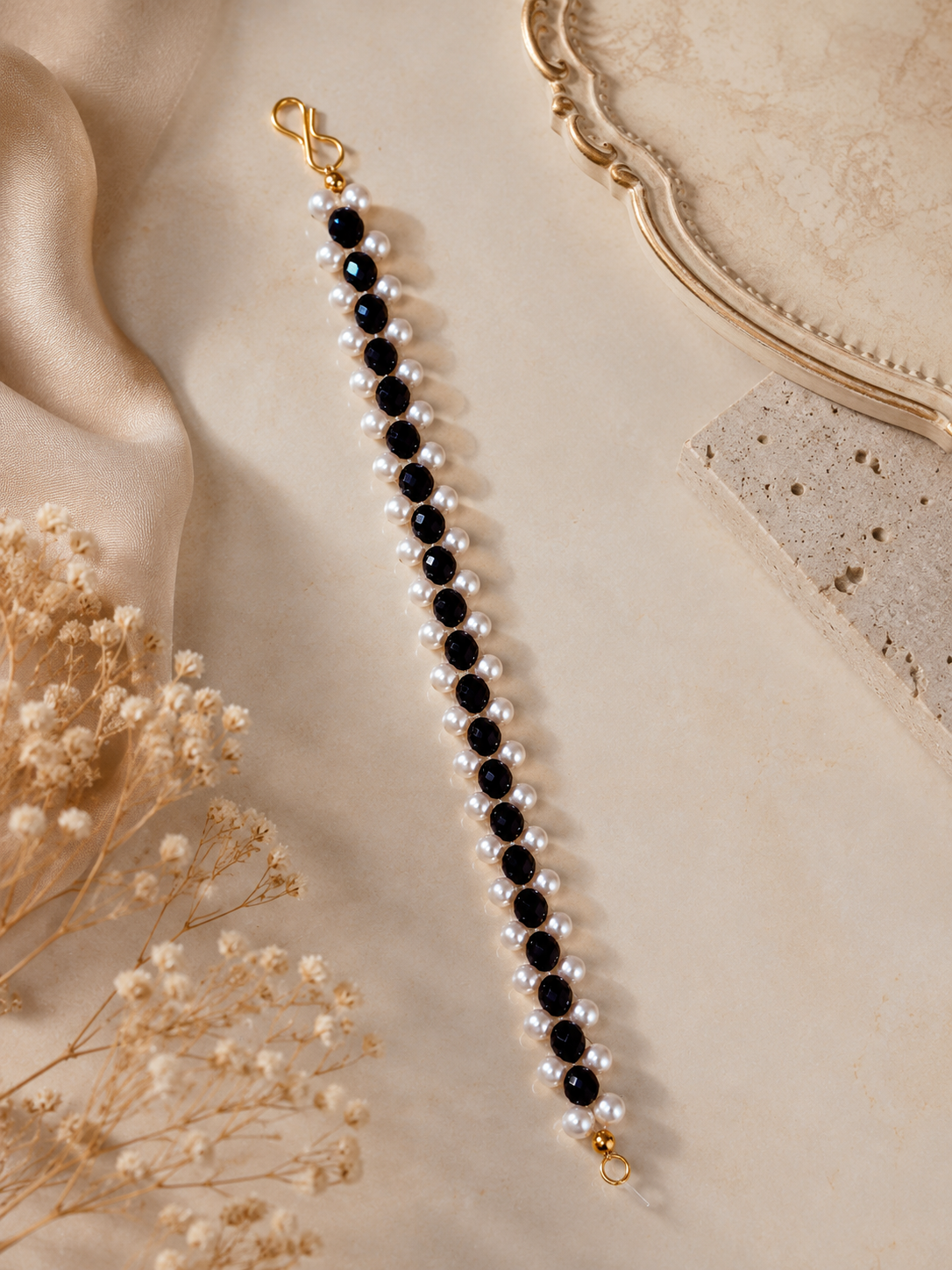 Noir Pearl Harmony Bracelet