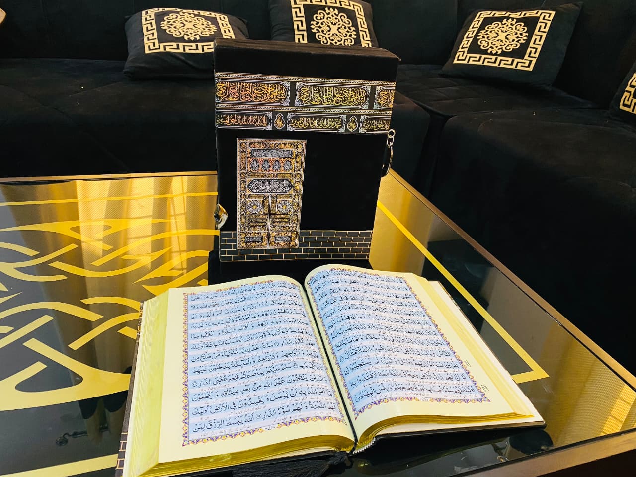 Kaaba Design Luxury Quran Gift Set