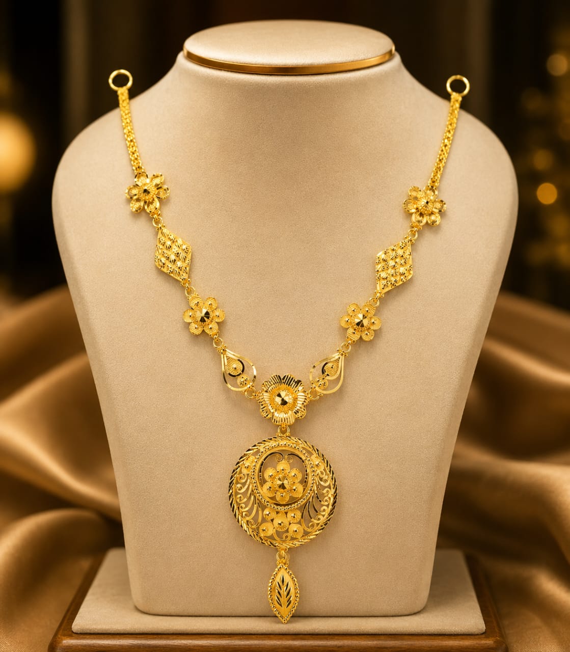 Elegant Gold Necklace