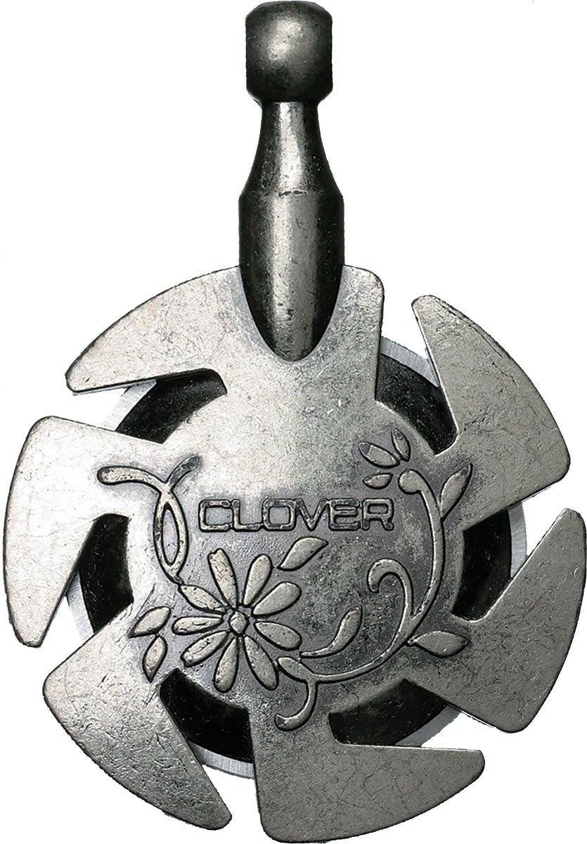 Clover Pendant, Antique Silver 4.9" Height, 2.5" Length, 0.4" Width
