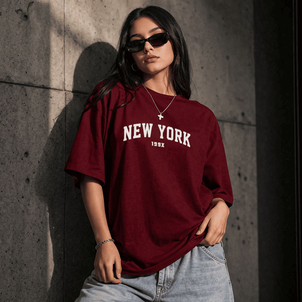 Camiseta Unissex Streetwear bordô