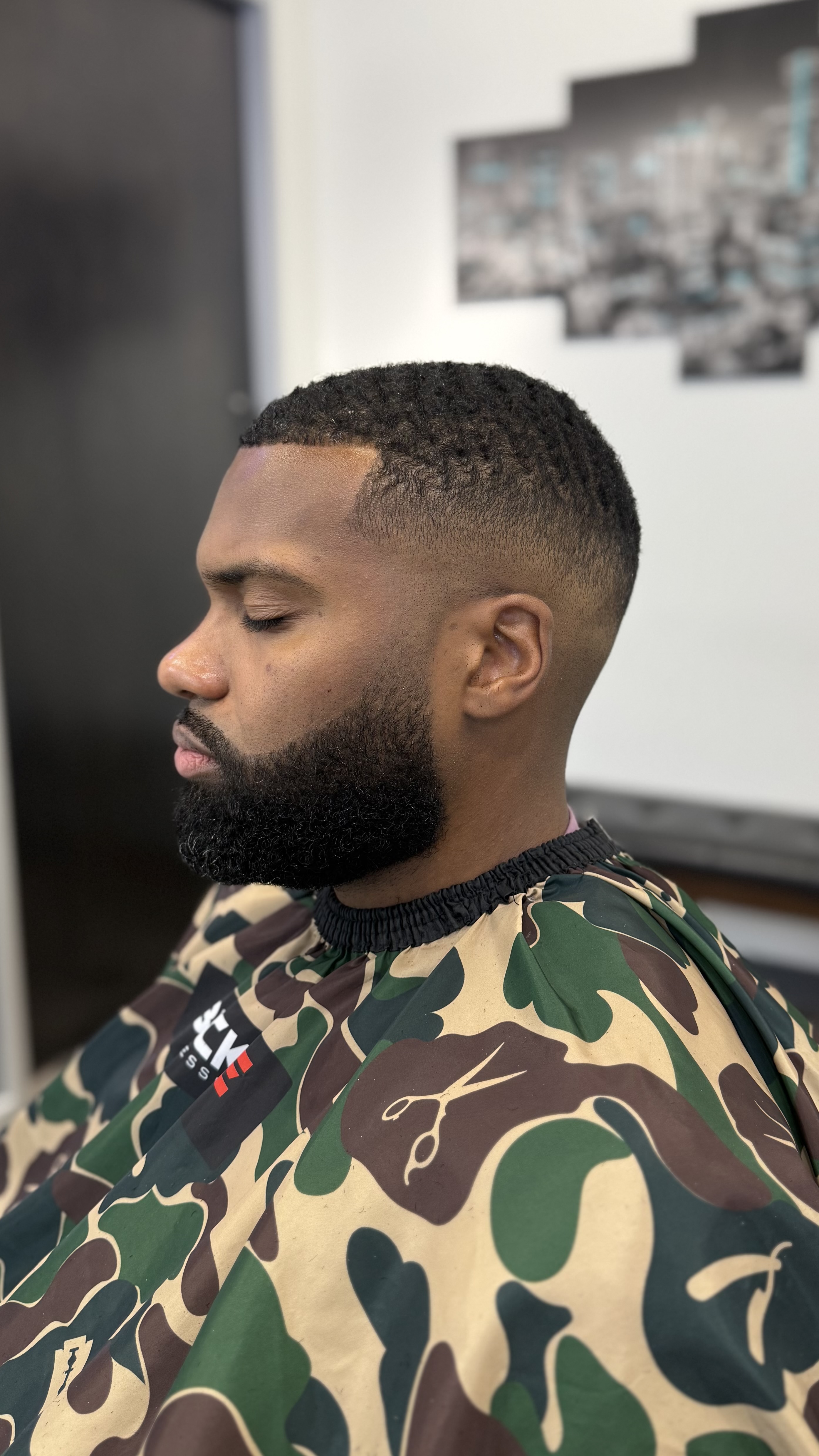 Signature Cut & Beard Detailing