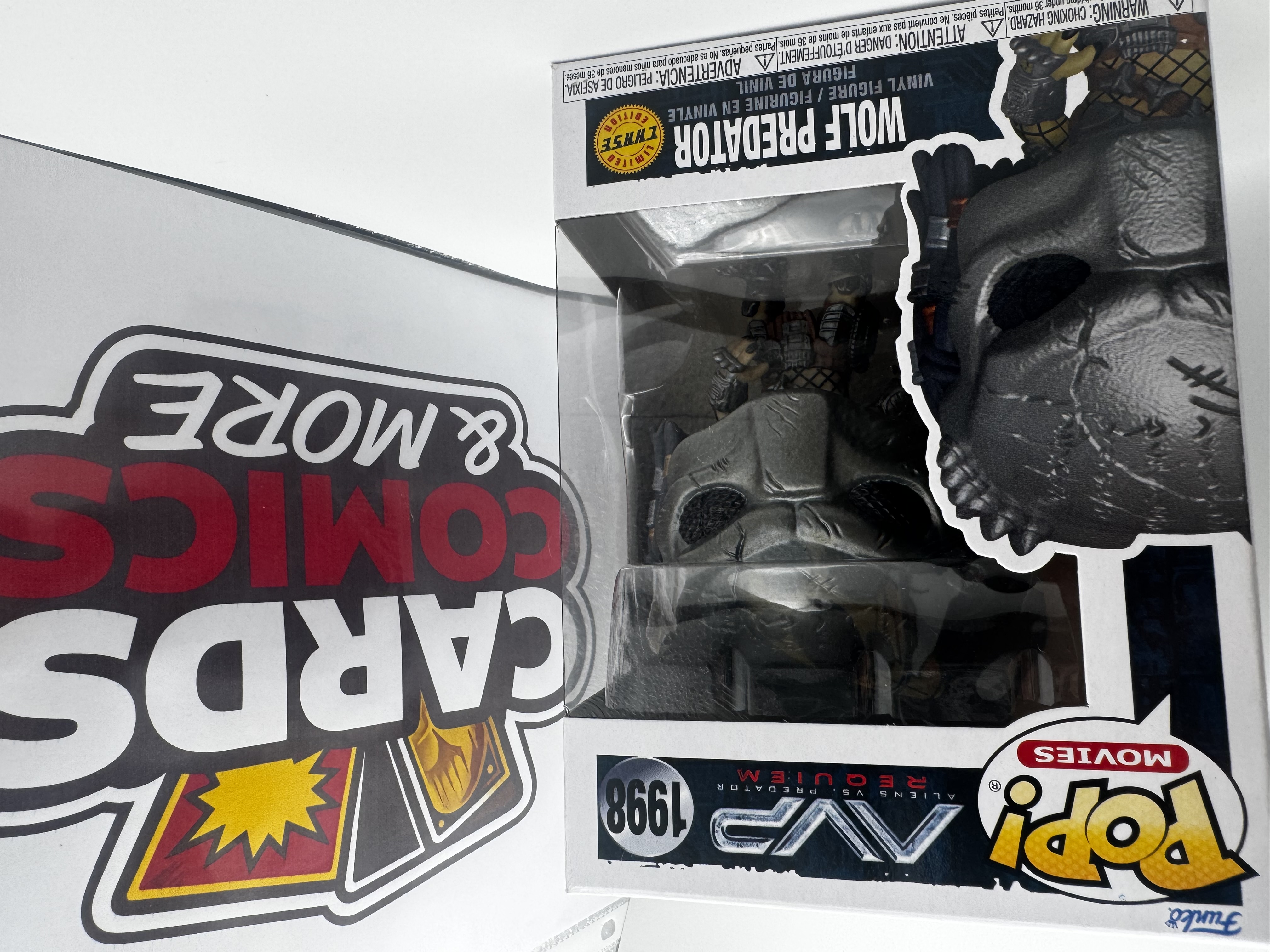Funko Pop! Wolf Predator #1998 Chase Edition