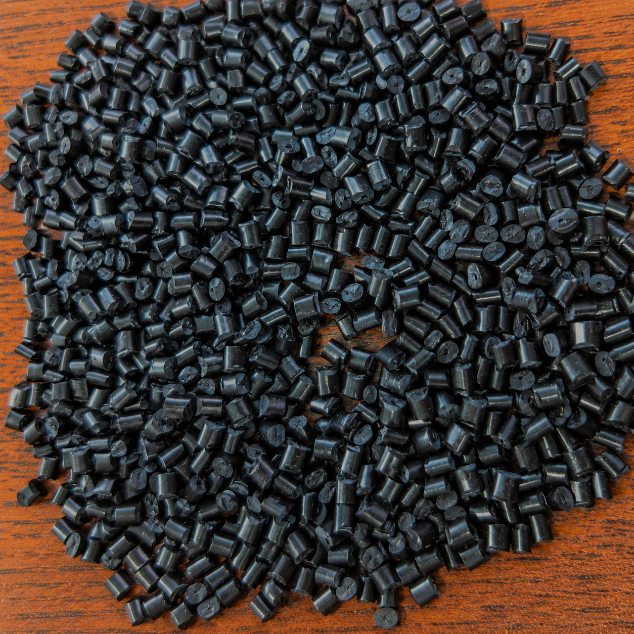 BIJI PLASTIK REPELLETS PP HITAM (POLYPROPYLENE)