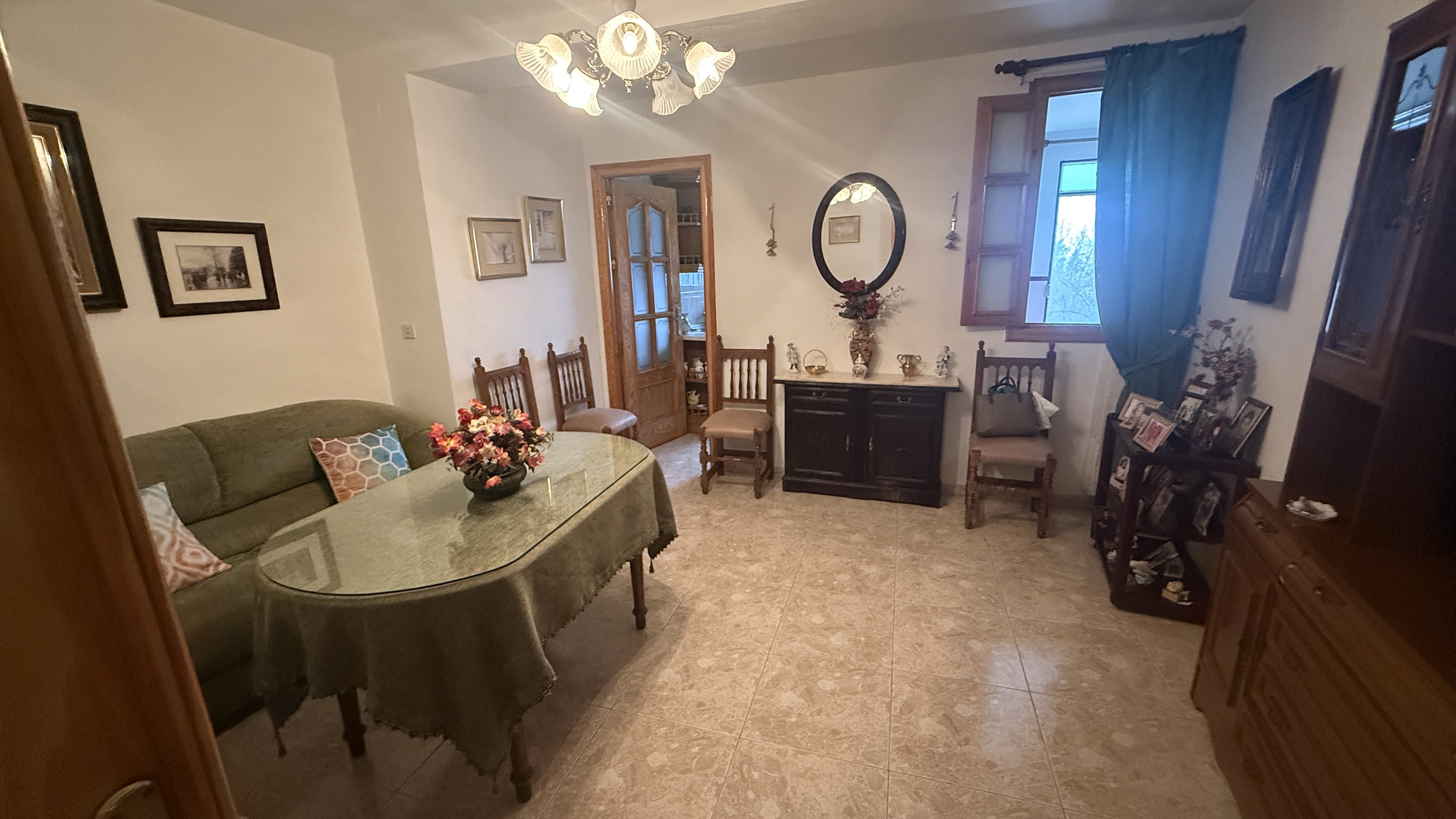 Casa tradicional (Sótano, Patio y Terraza) en Rute.