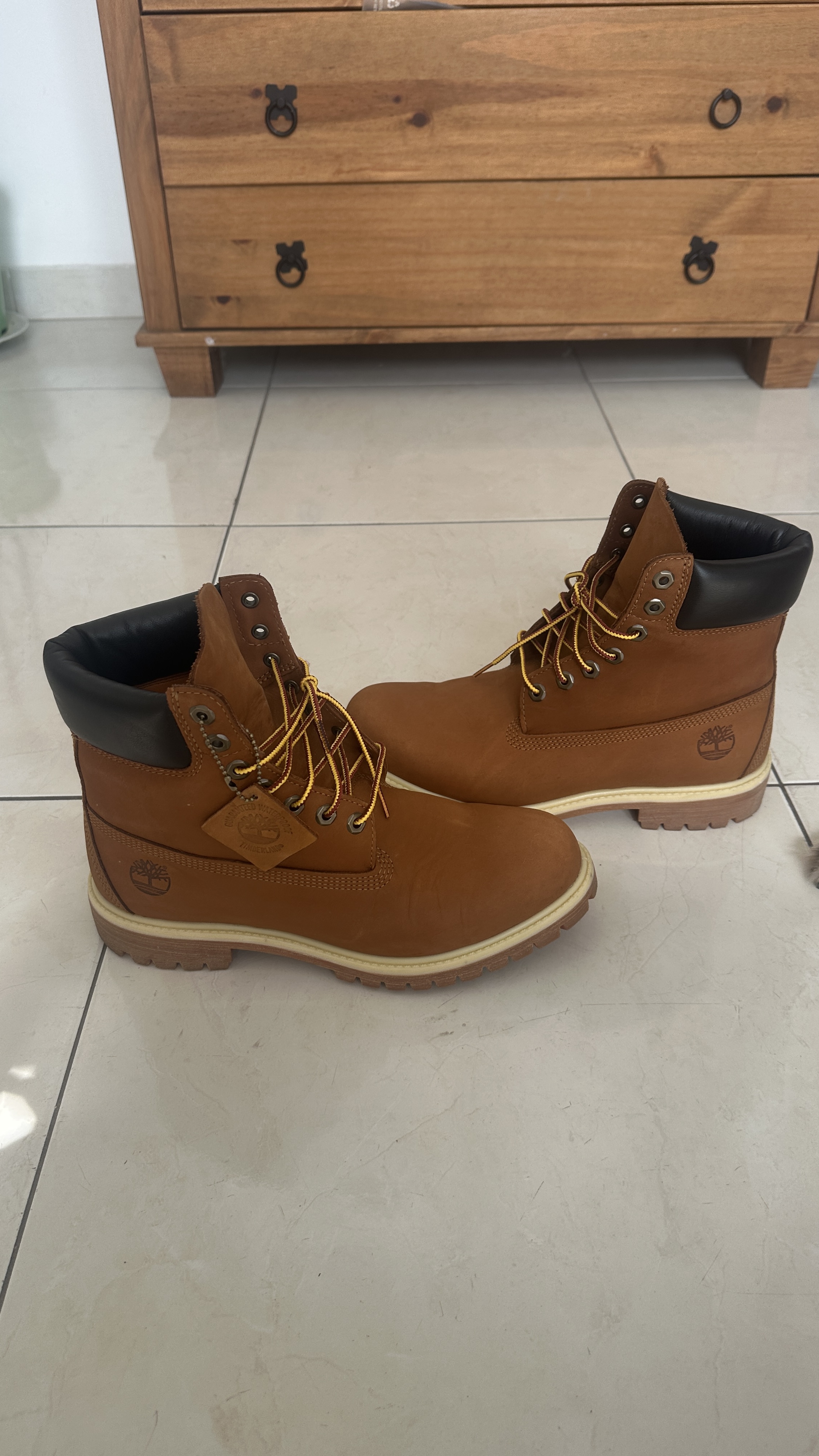 BOTA TIMBERLAND ORIGINAL - (tam 40.5 br / 9 EUA)
