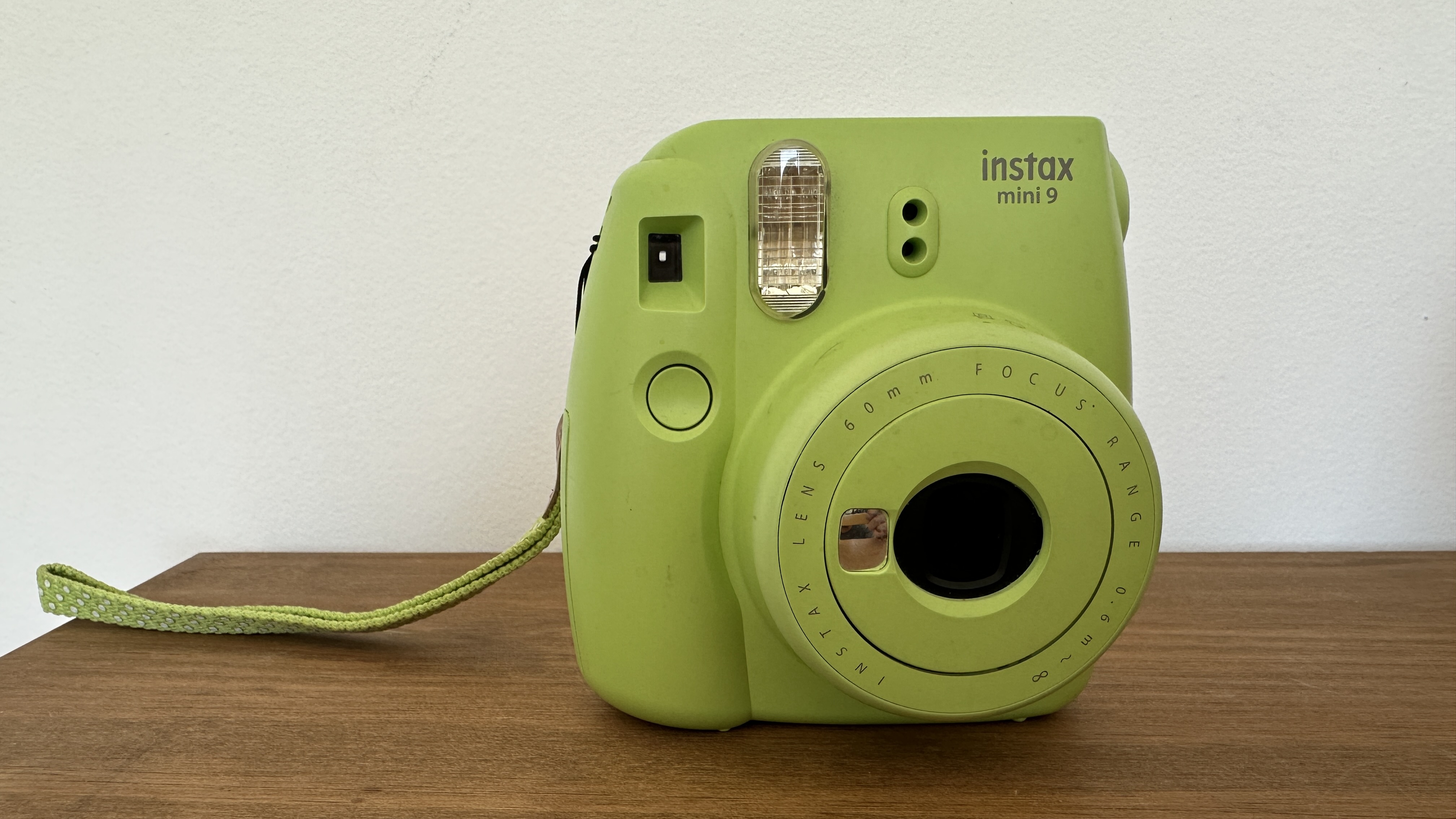 CÂMERA FUJIFILM INSTAX MINI 9 - ˜POLAROID˜