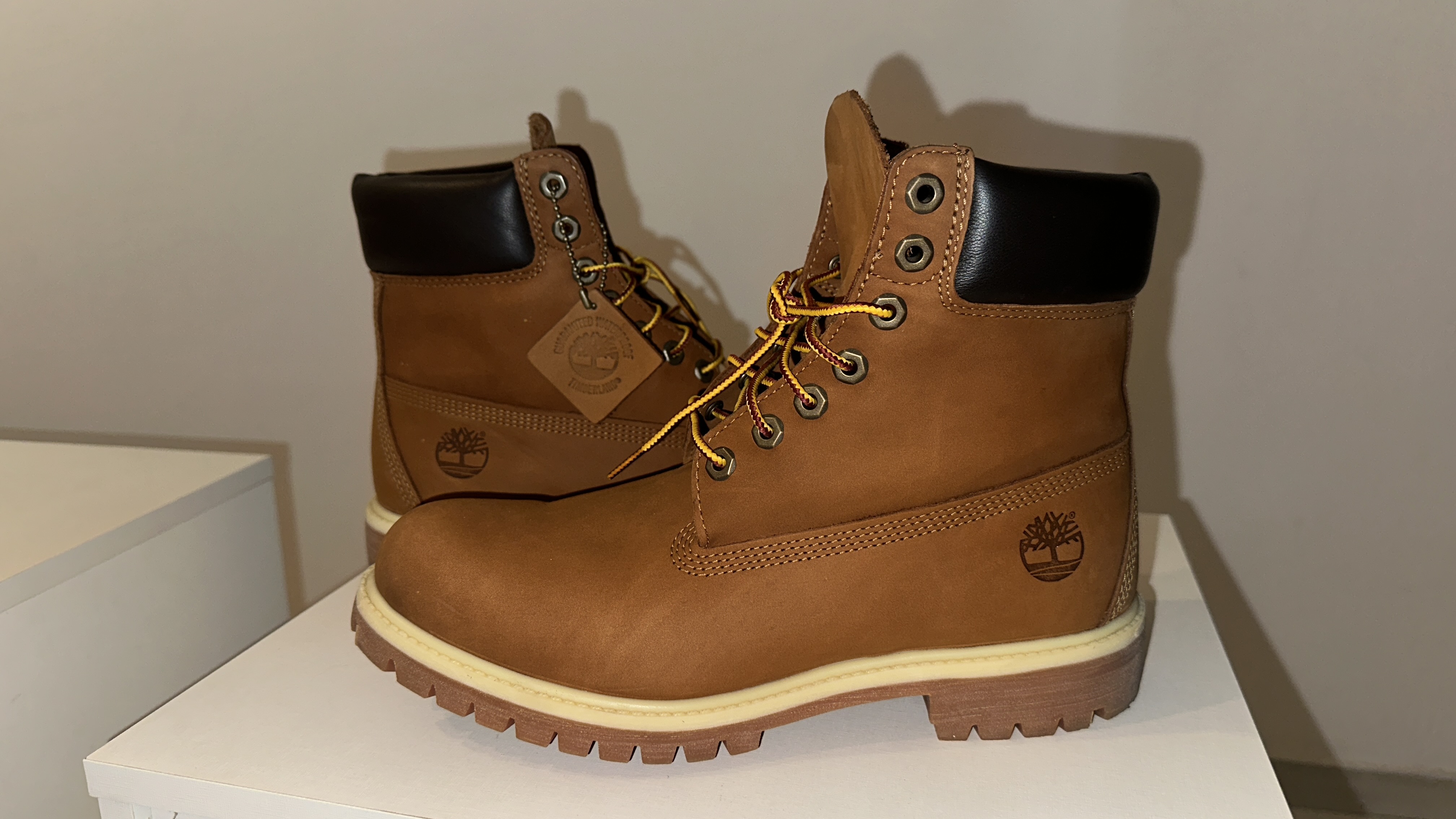 BOTA TIMBERLAND ORIGINAL - (tam 40.5 br / 9 EUA)