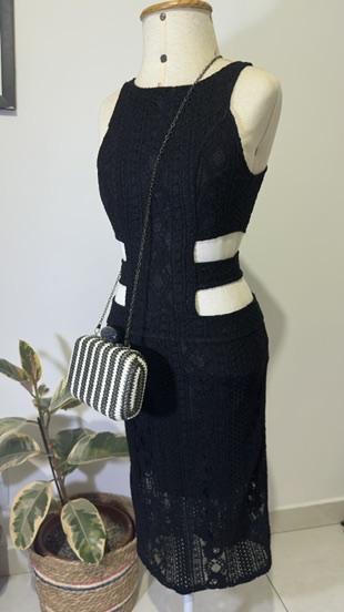 BOLSA CLUTCH LISTRADA
