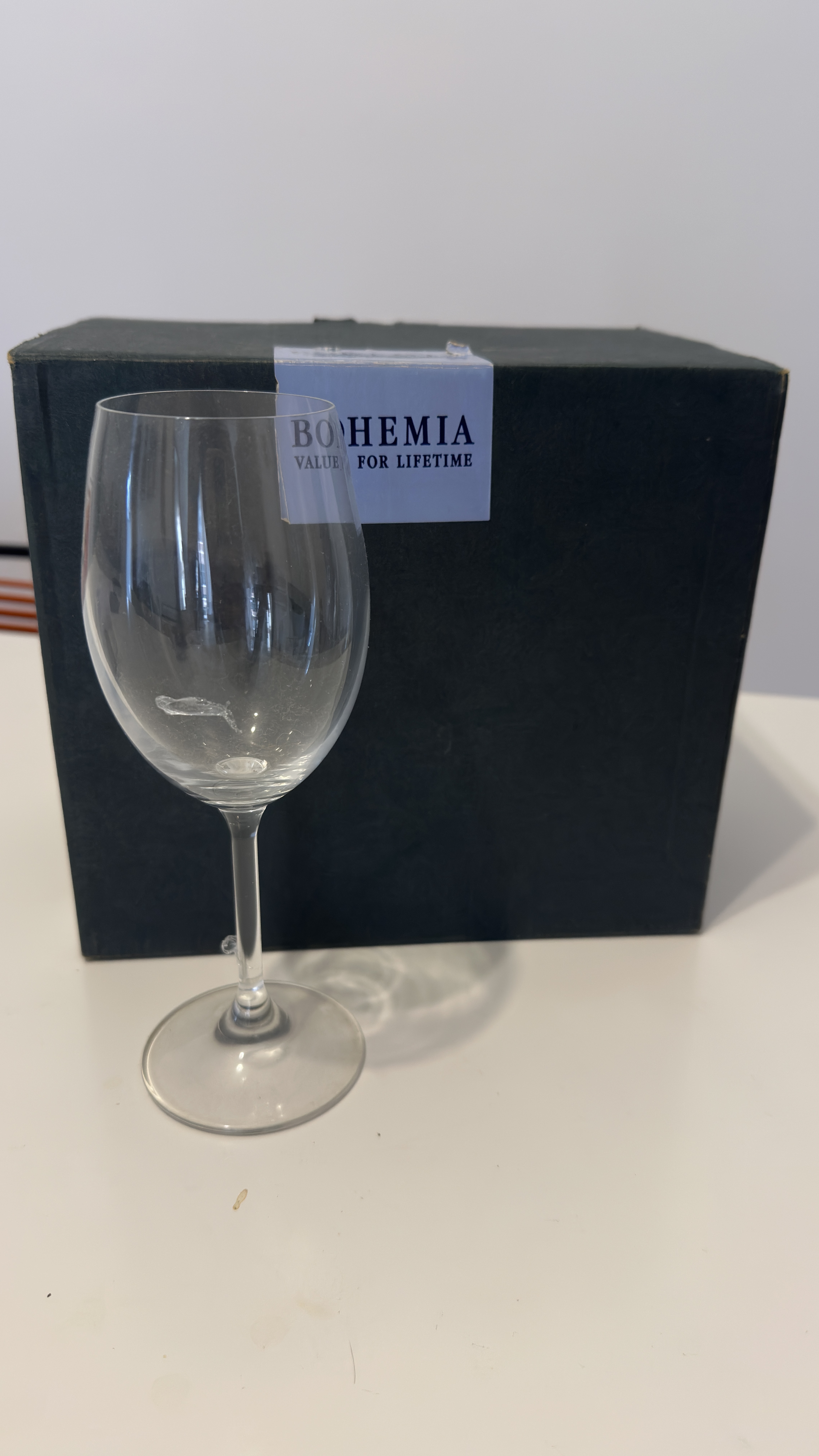 6 TAÇAS DE VINHO BRANCO - BOHEMIA