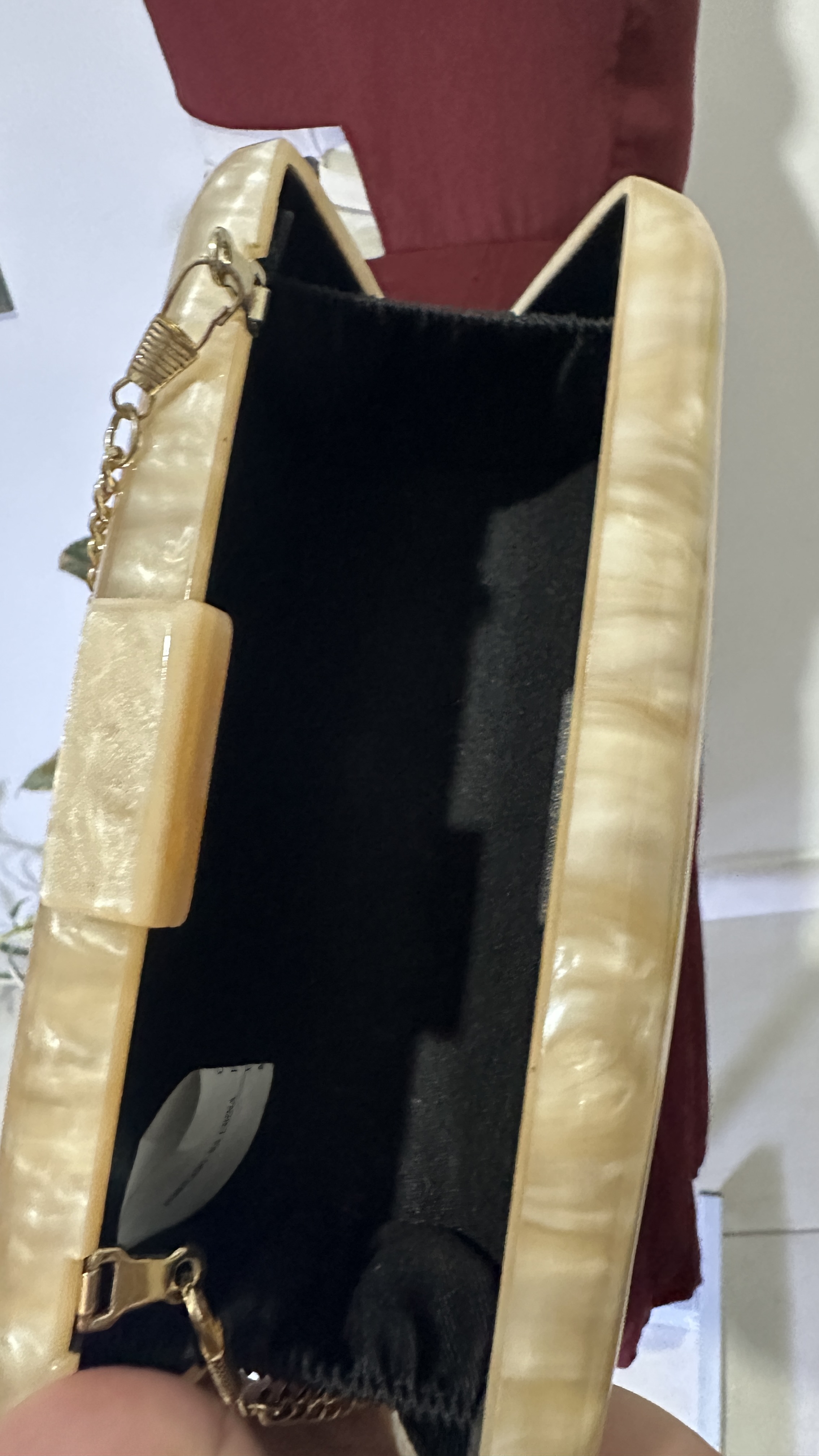 BOLSA CLUTCH PÉROLA