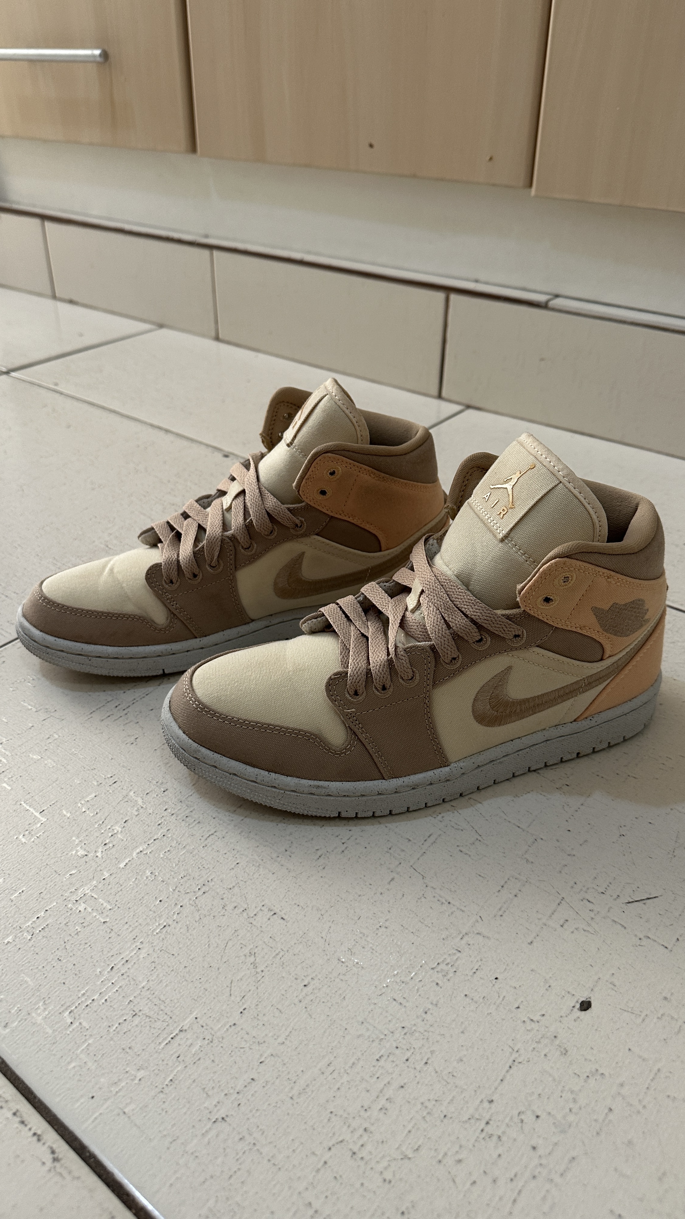 JORDAN 1 MID SE Canvas Khaki - tam 36 BR (7 USA)