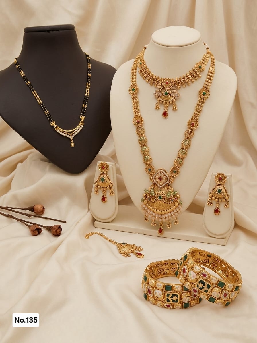 Traditional Kundan Bridal Jewelry Set