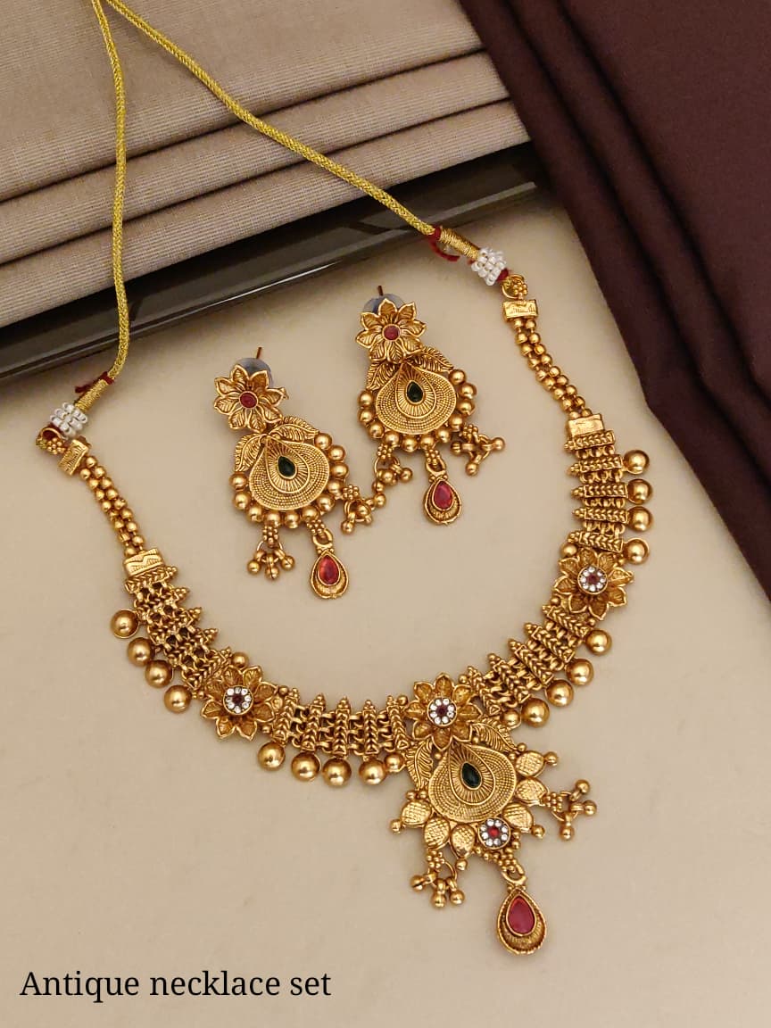 Antique Gold Necklace Set
