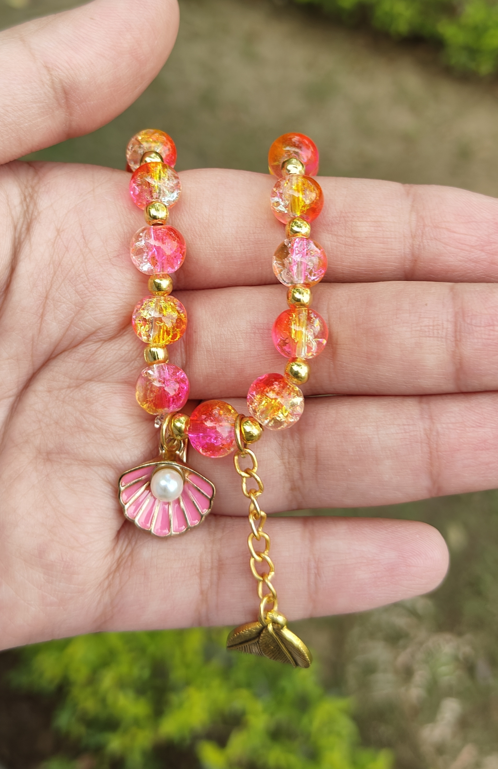 Sea Shell Charm Crackle Beaded Bracelet(dual colour)