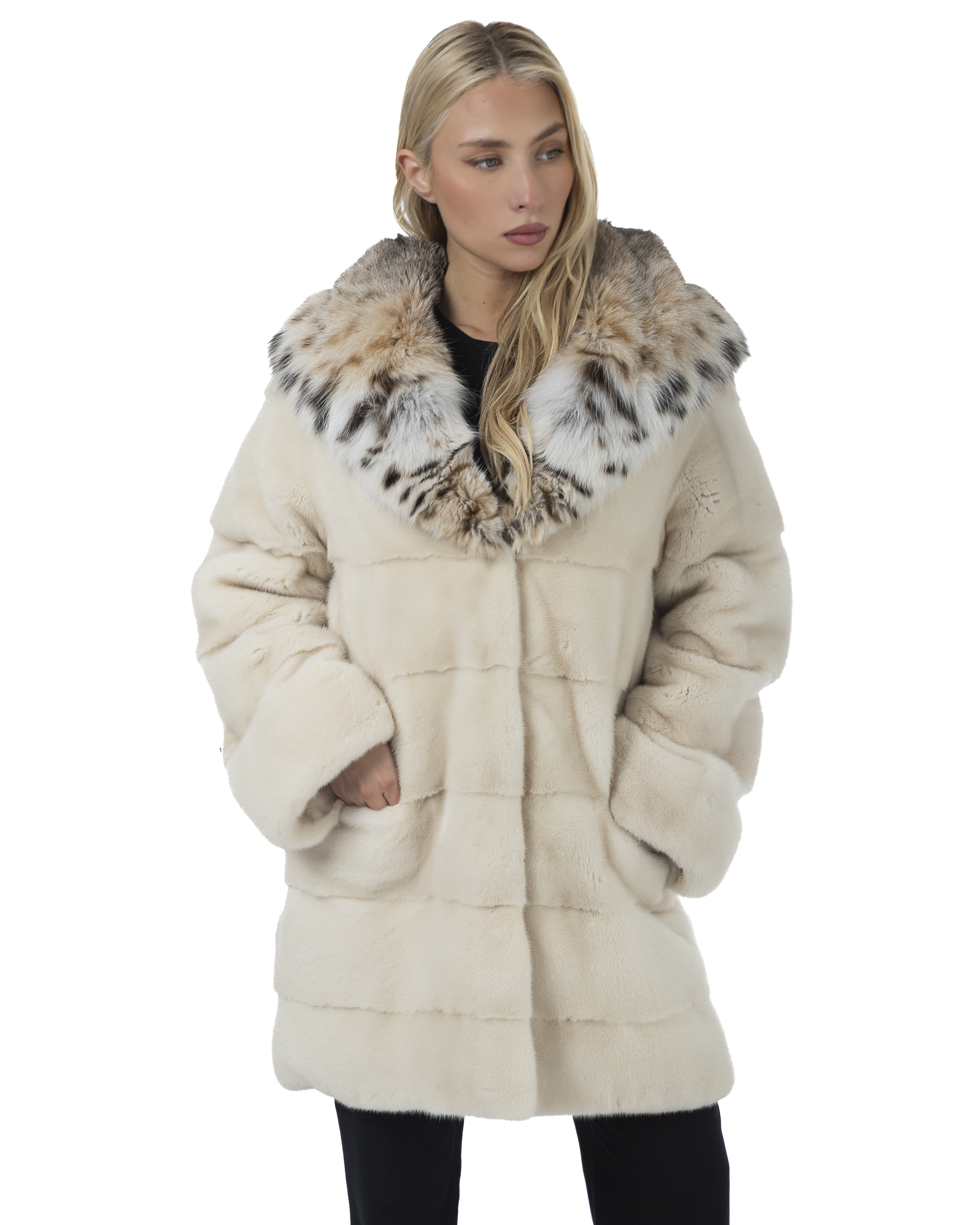 Vizon Pearl Saga Royal with Cat Lynx Hood