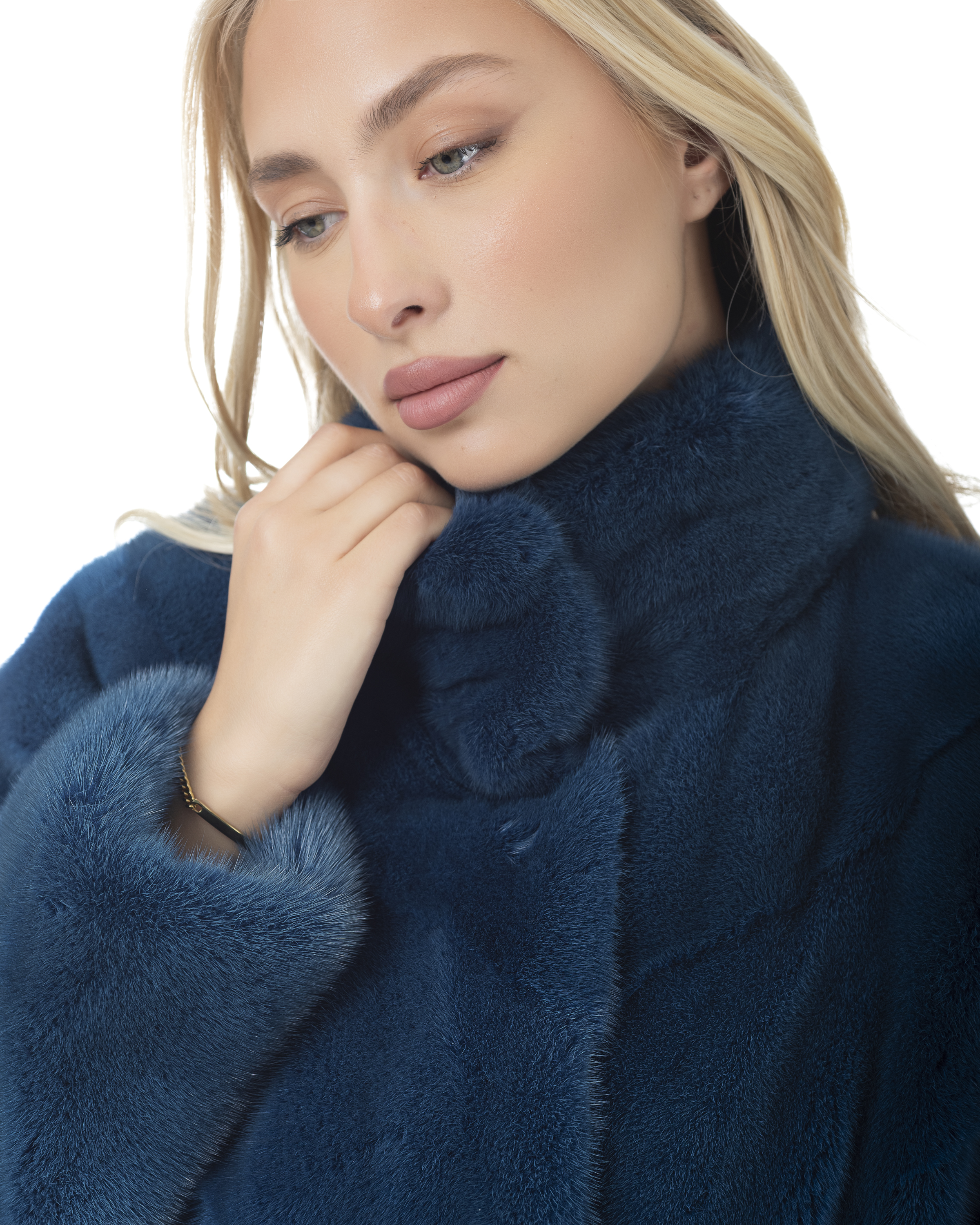 Mink Blue Sea Colour Saga Royal