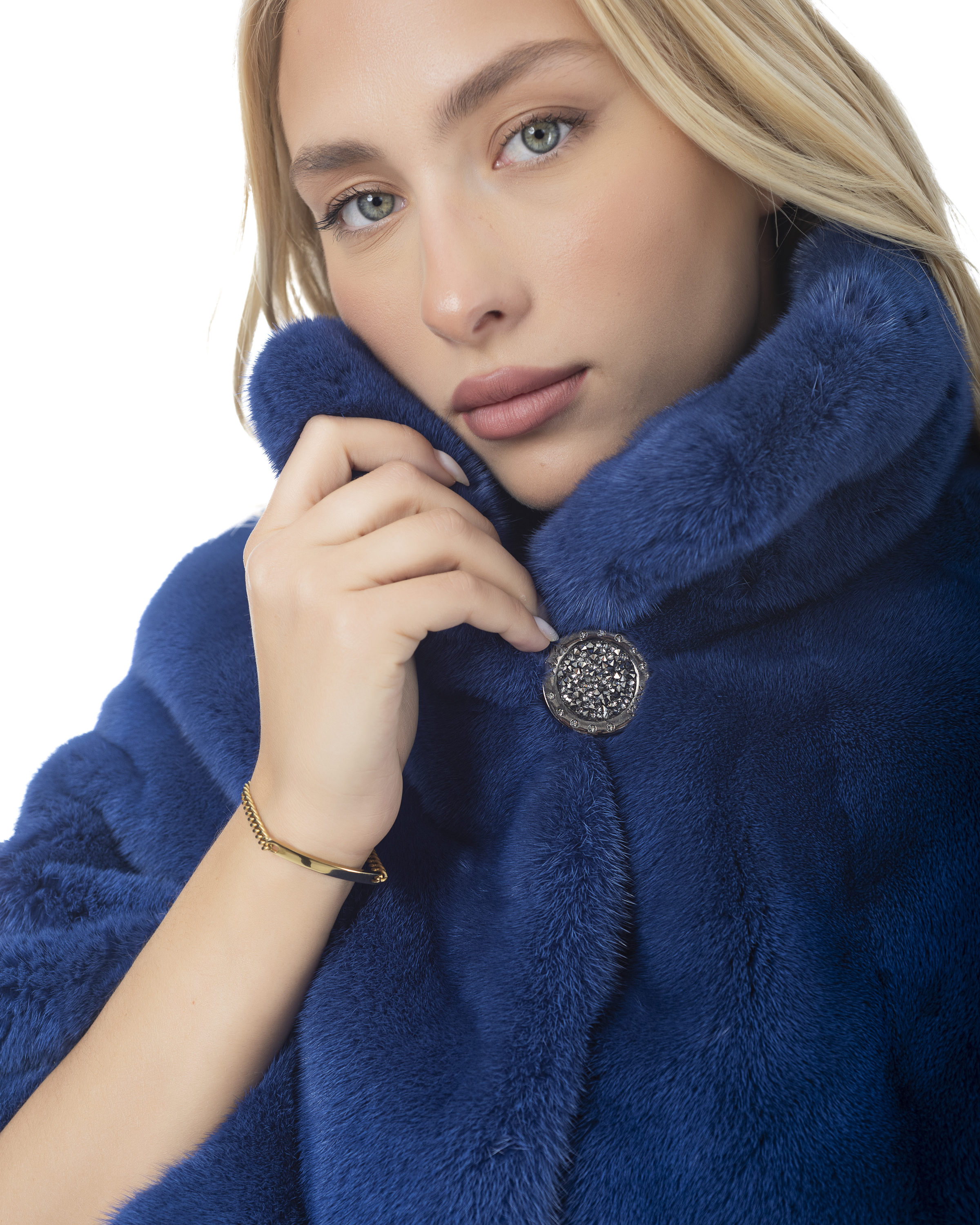 Vizon Real Blue colour Saga Royal