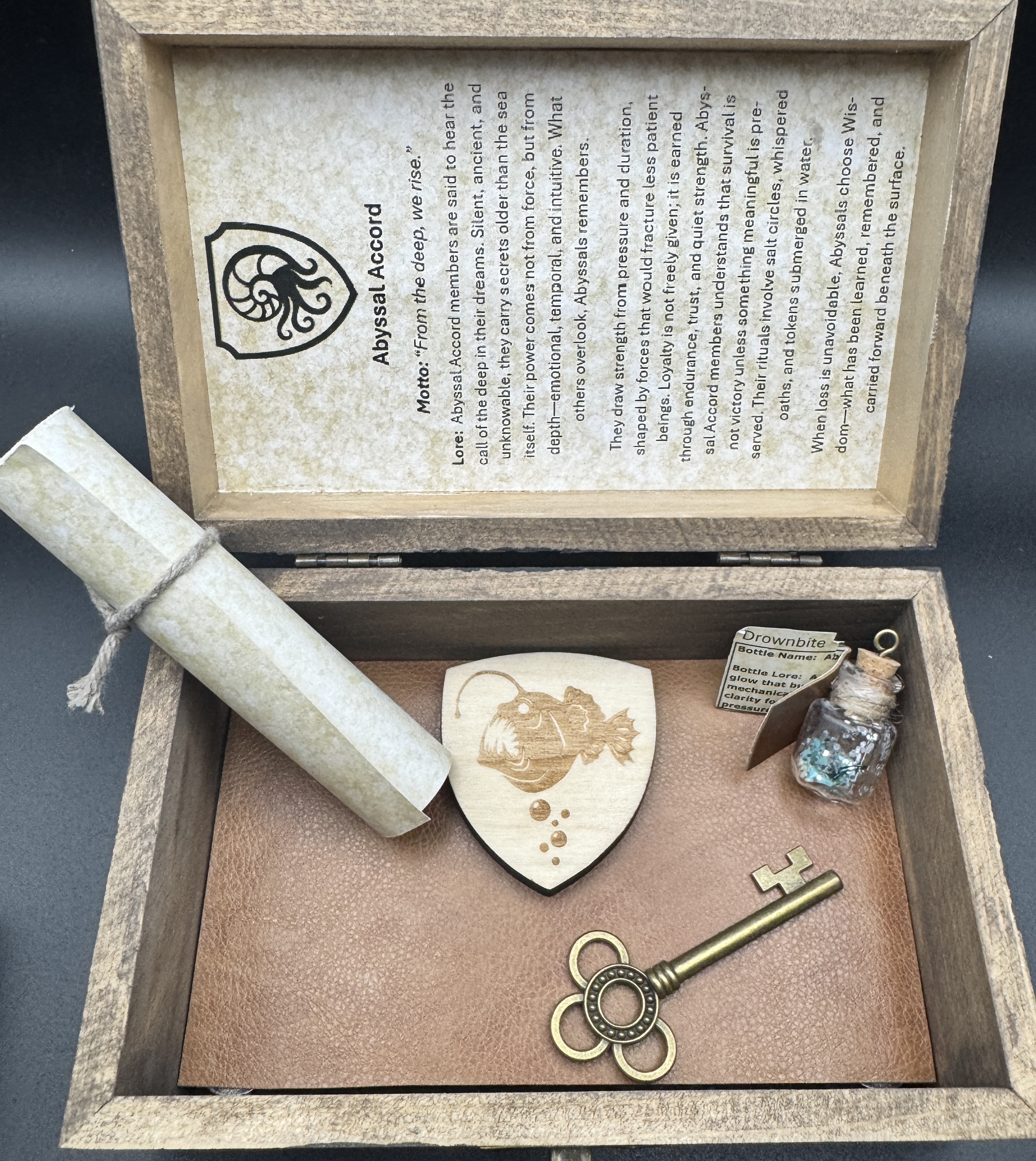 Familiar Bonding Box 