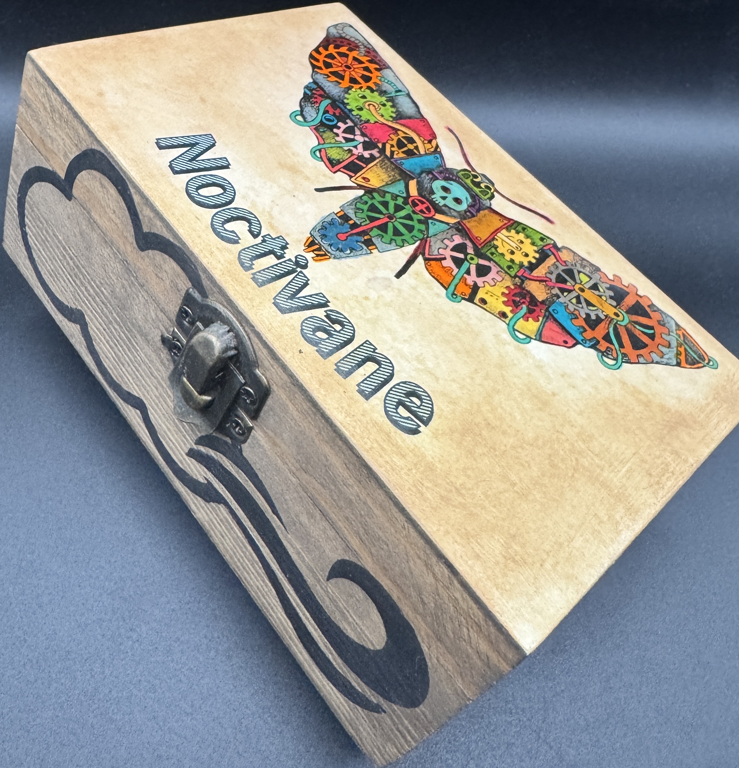 Familiar Bonding Box 