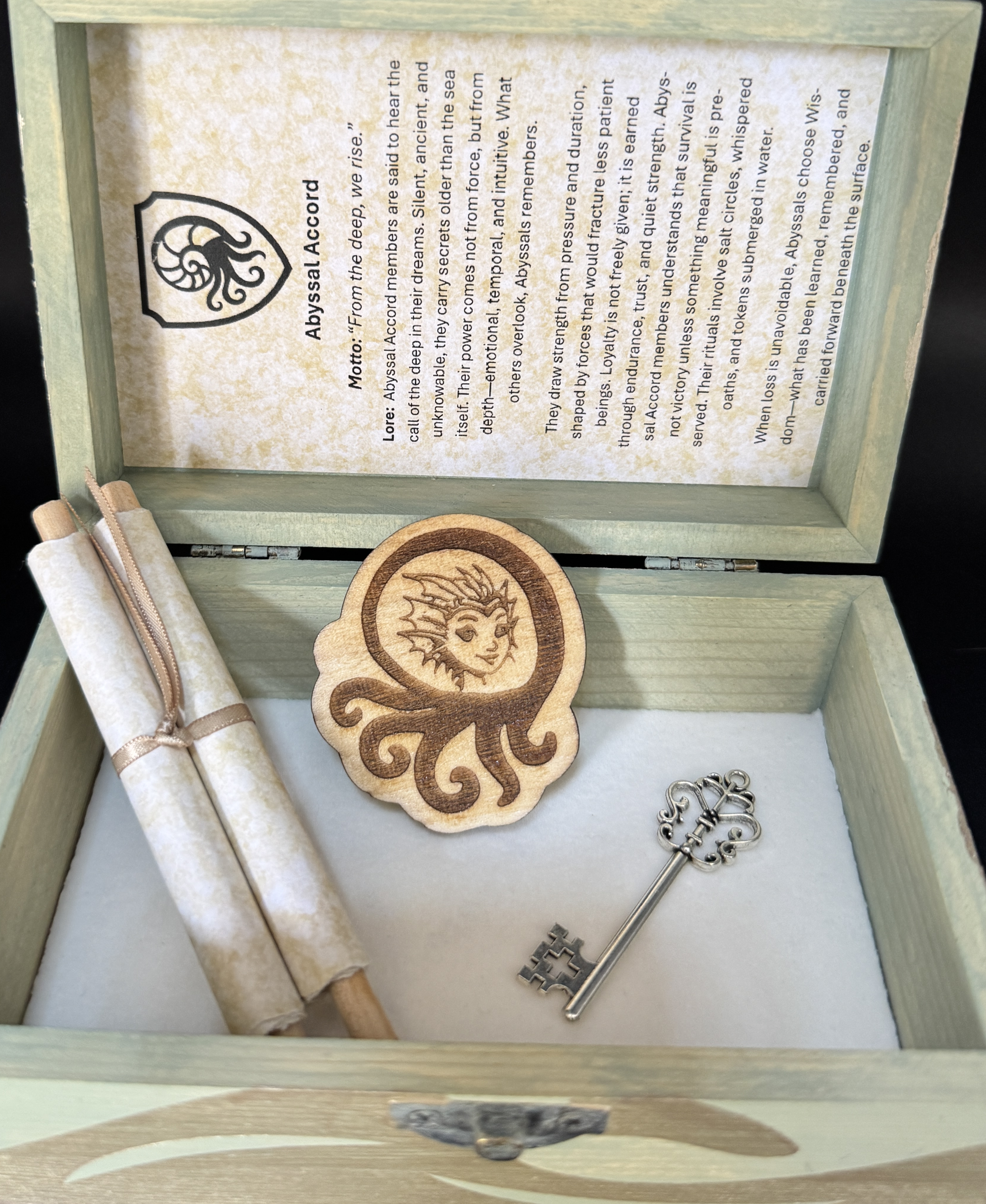 Familiar Bonding Box 