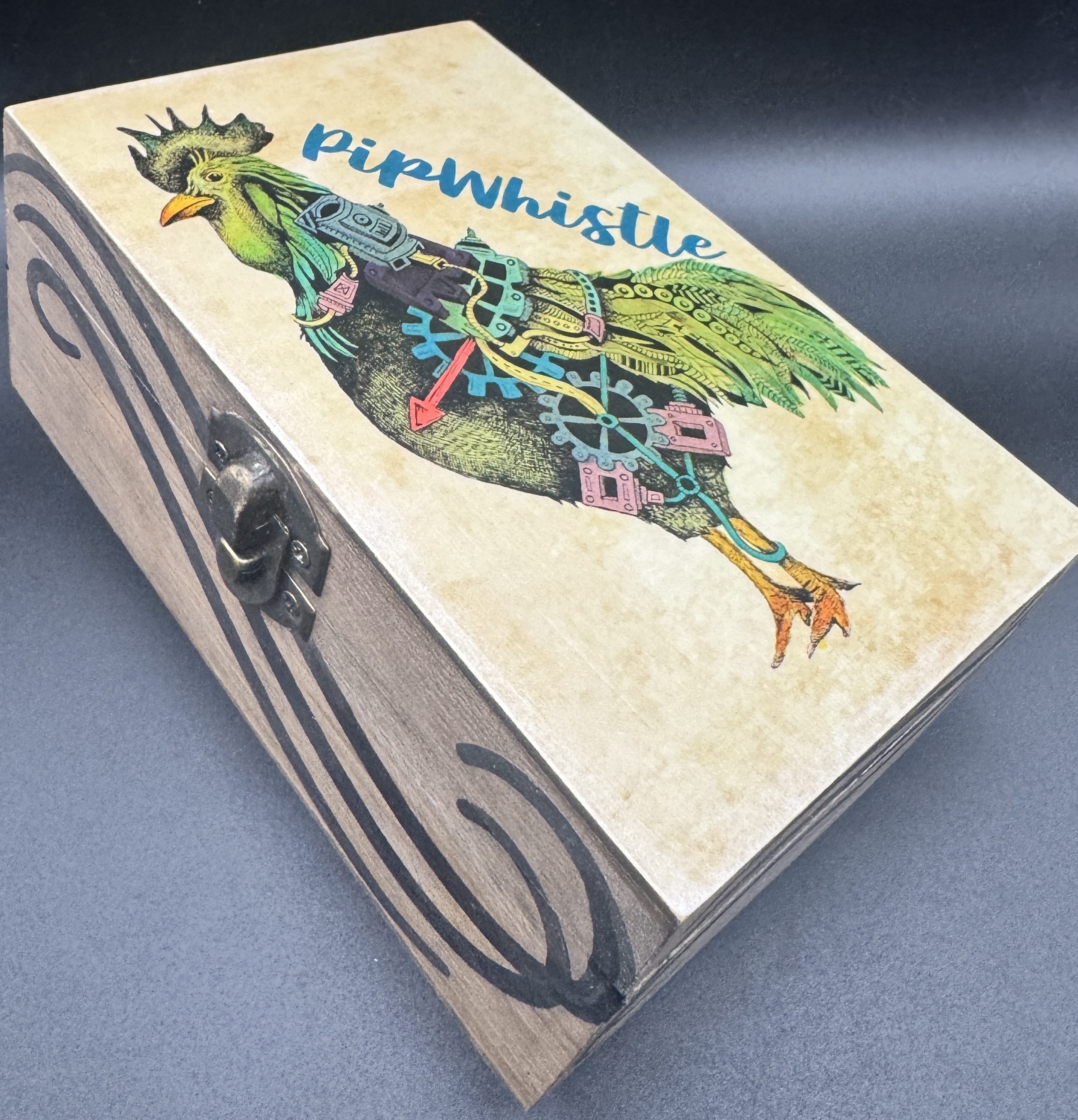 Familiar Bonding Box 