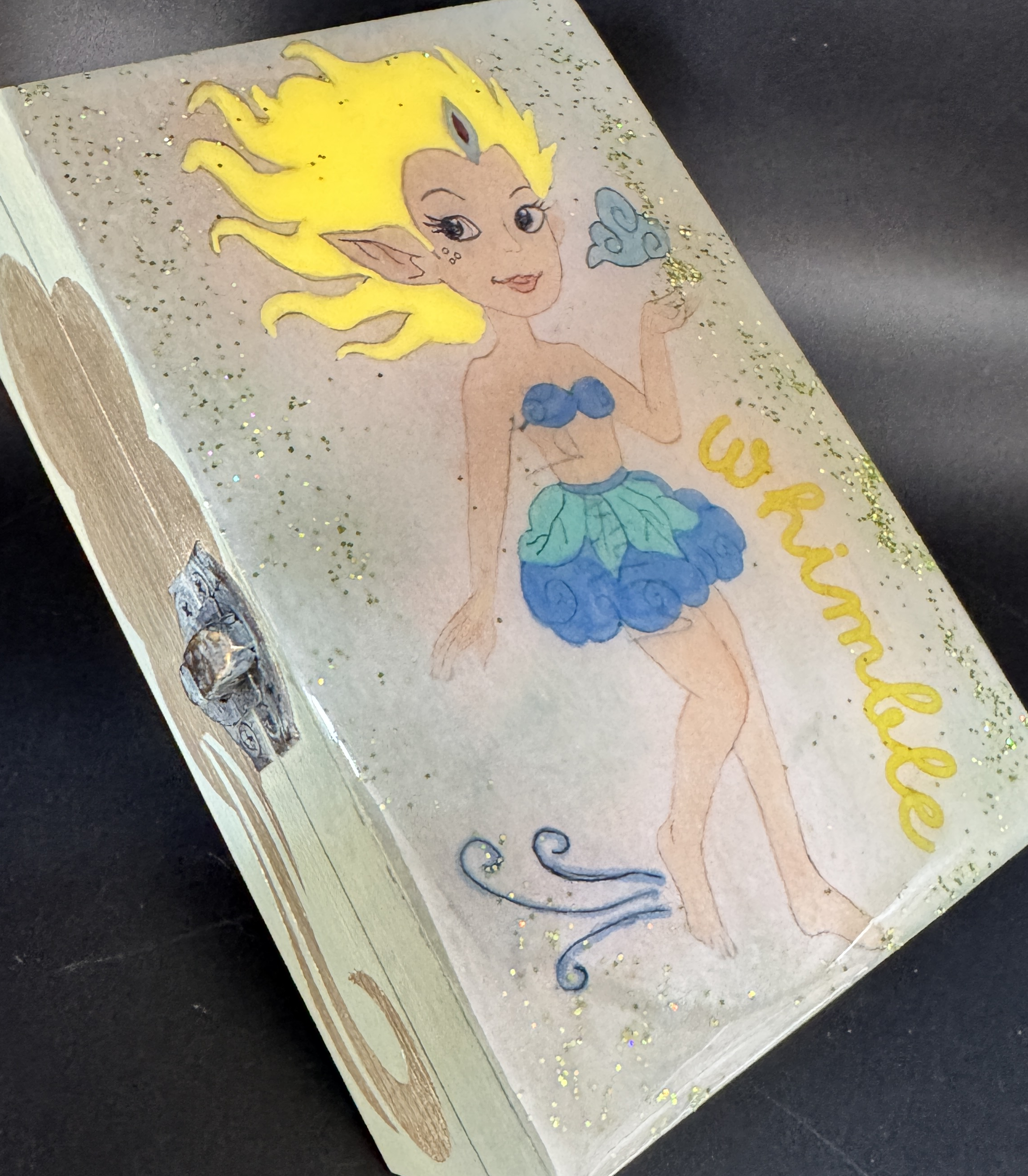 Familiar Bonding Box 