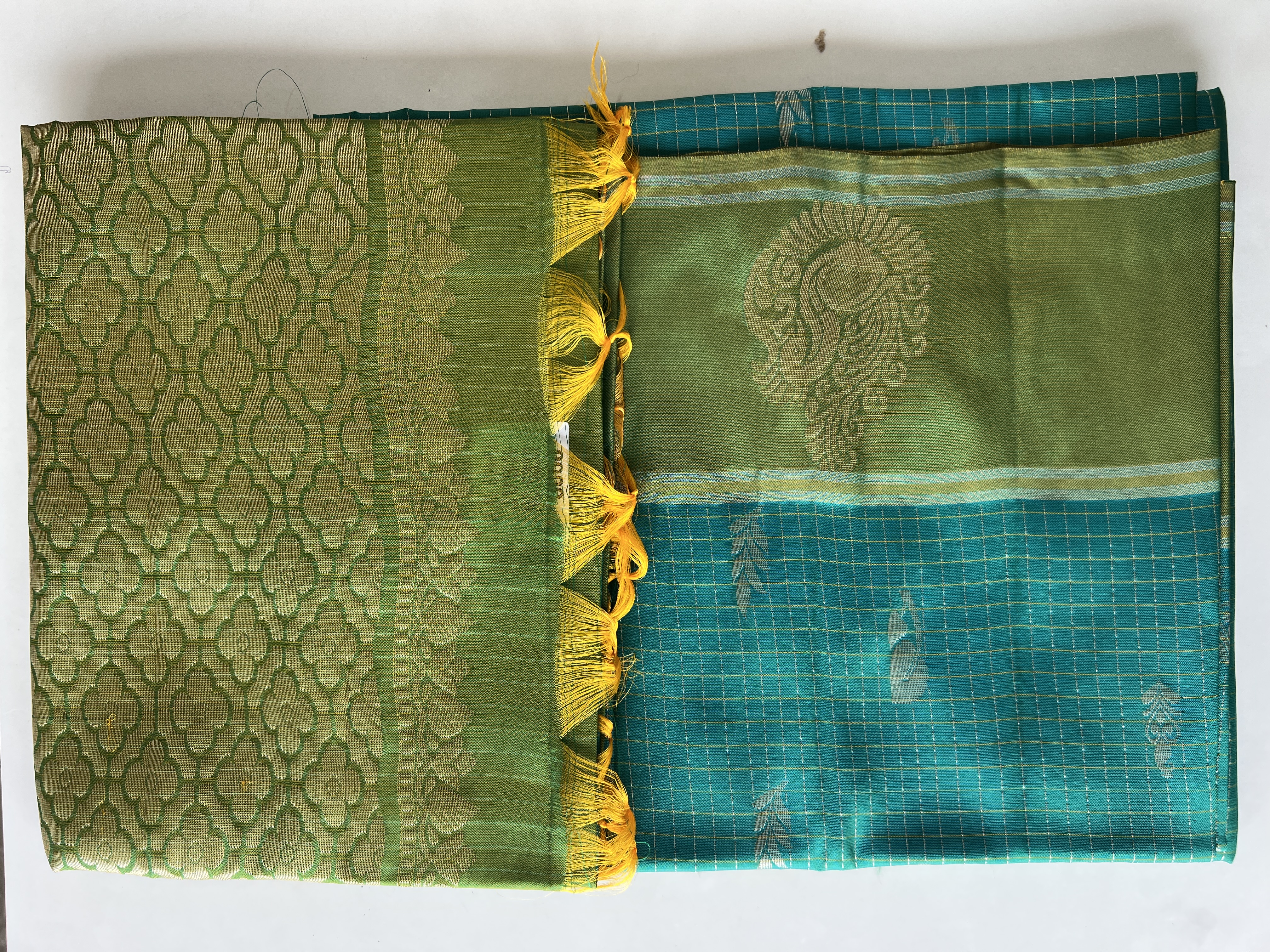Elegant Cotton Light Green Silk Saree with Blue Border