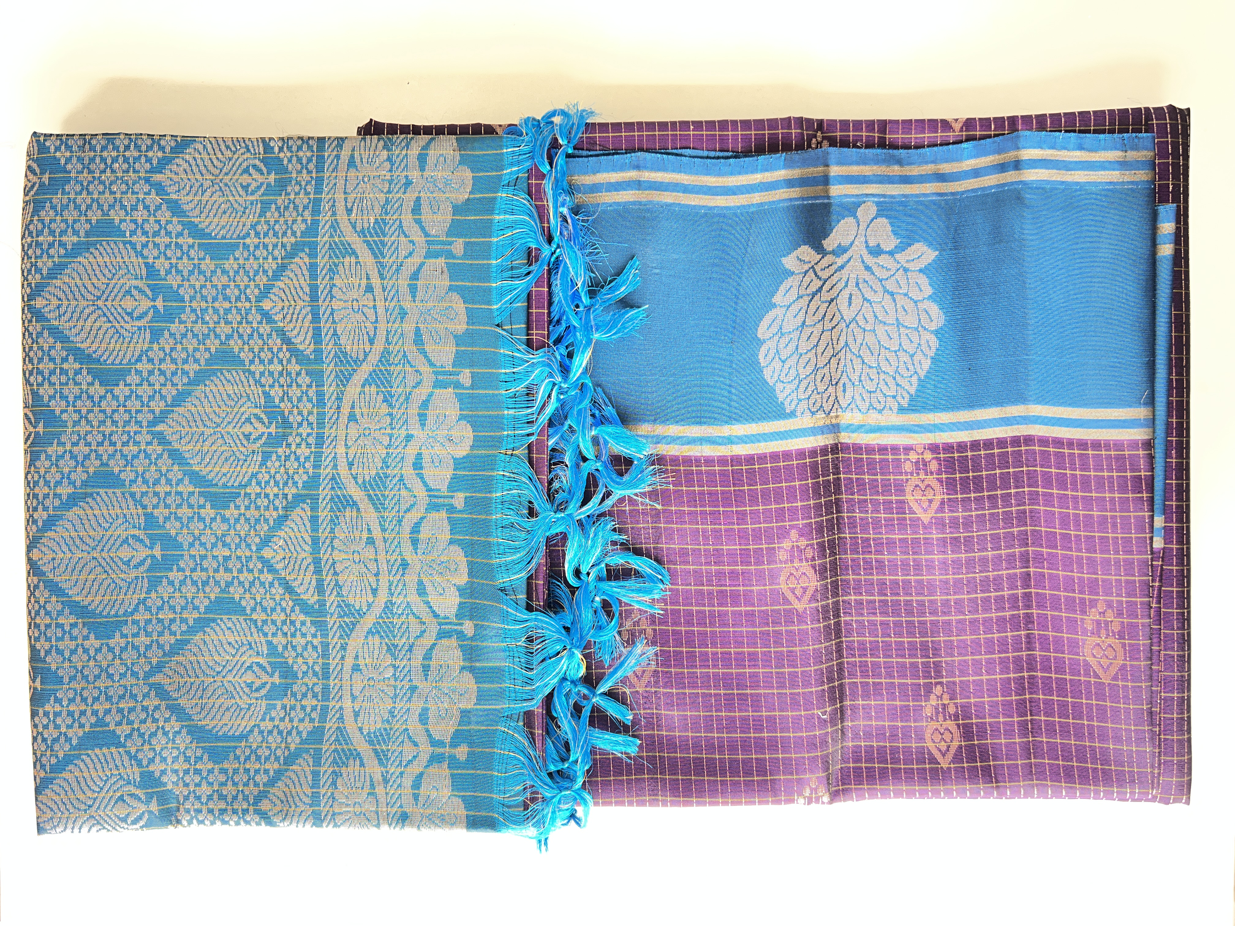 Elegant Cotton Light Green Silk Saree with Blue Border